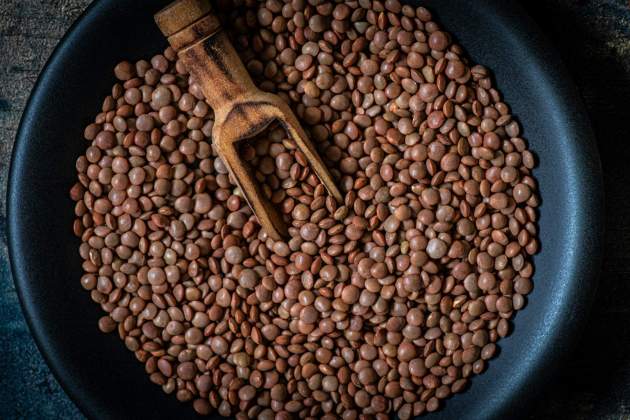 Los granos de comino se pueden añadir en el agua de cocción de las lentejas / Foto: Unsplash Los granos de comino se pueden añadir en el agua de cocción de las lentejas / Foto: Unsplash