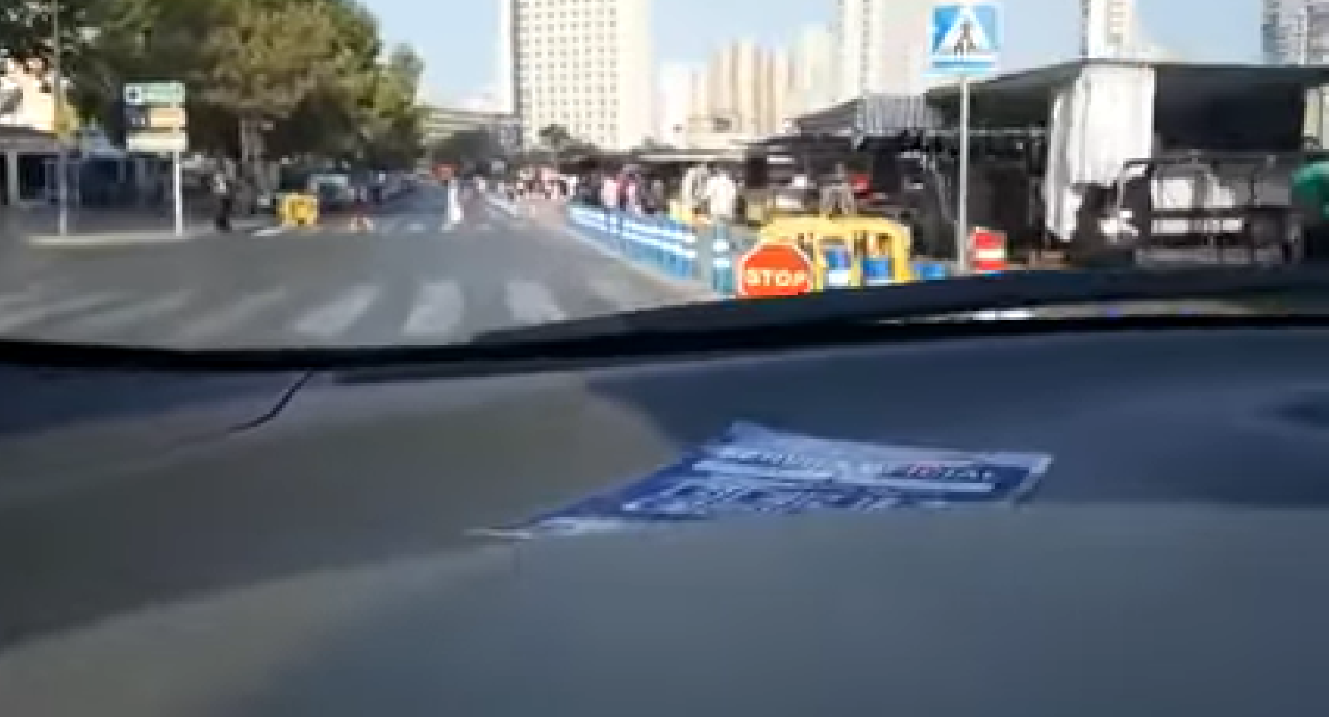 El líder de Cs a Benidorm es grava conduint i saltant-se un "stop"