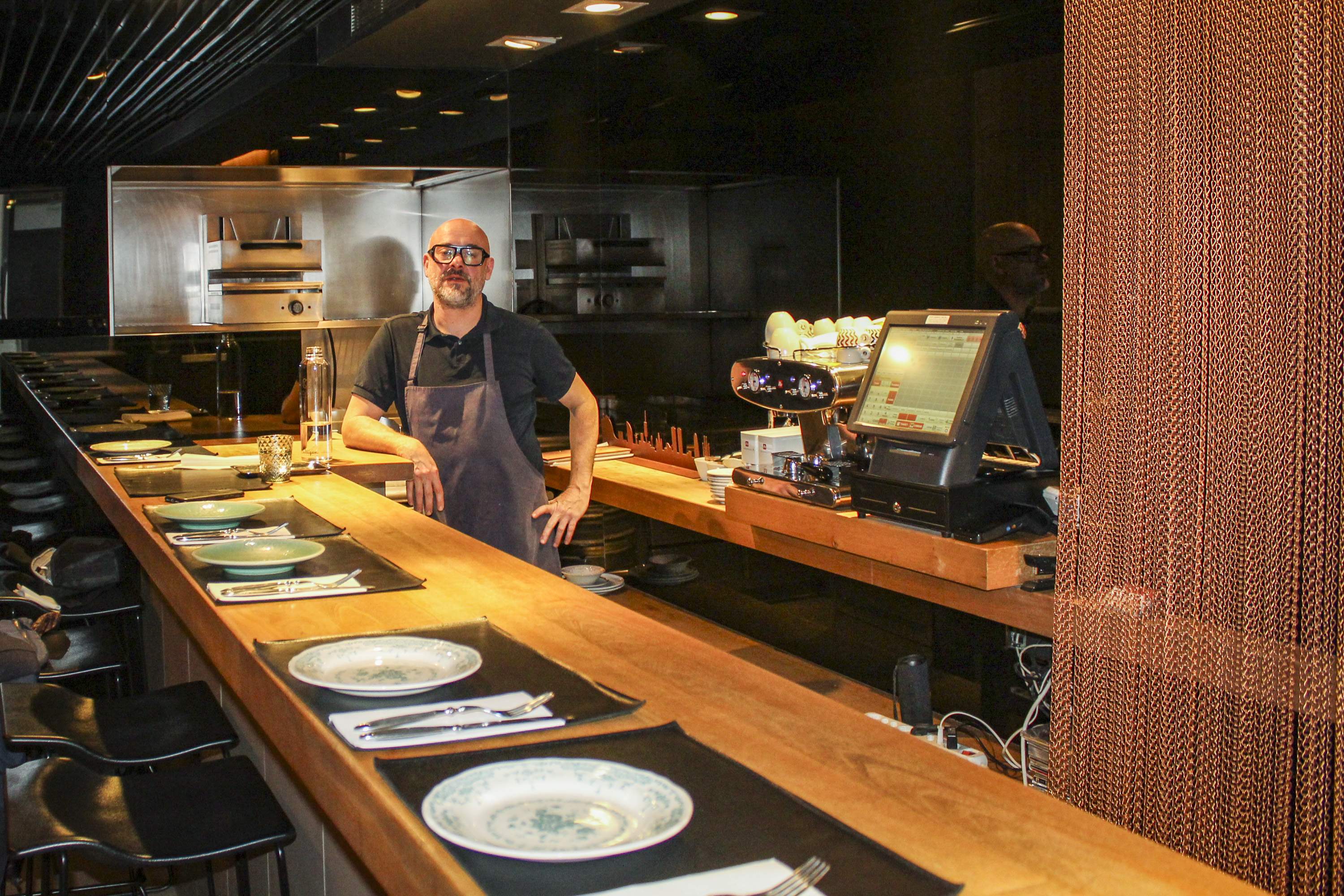 El restaurante con la cocina más deseada sigue estando en este pequeño pasaje del Eixample