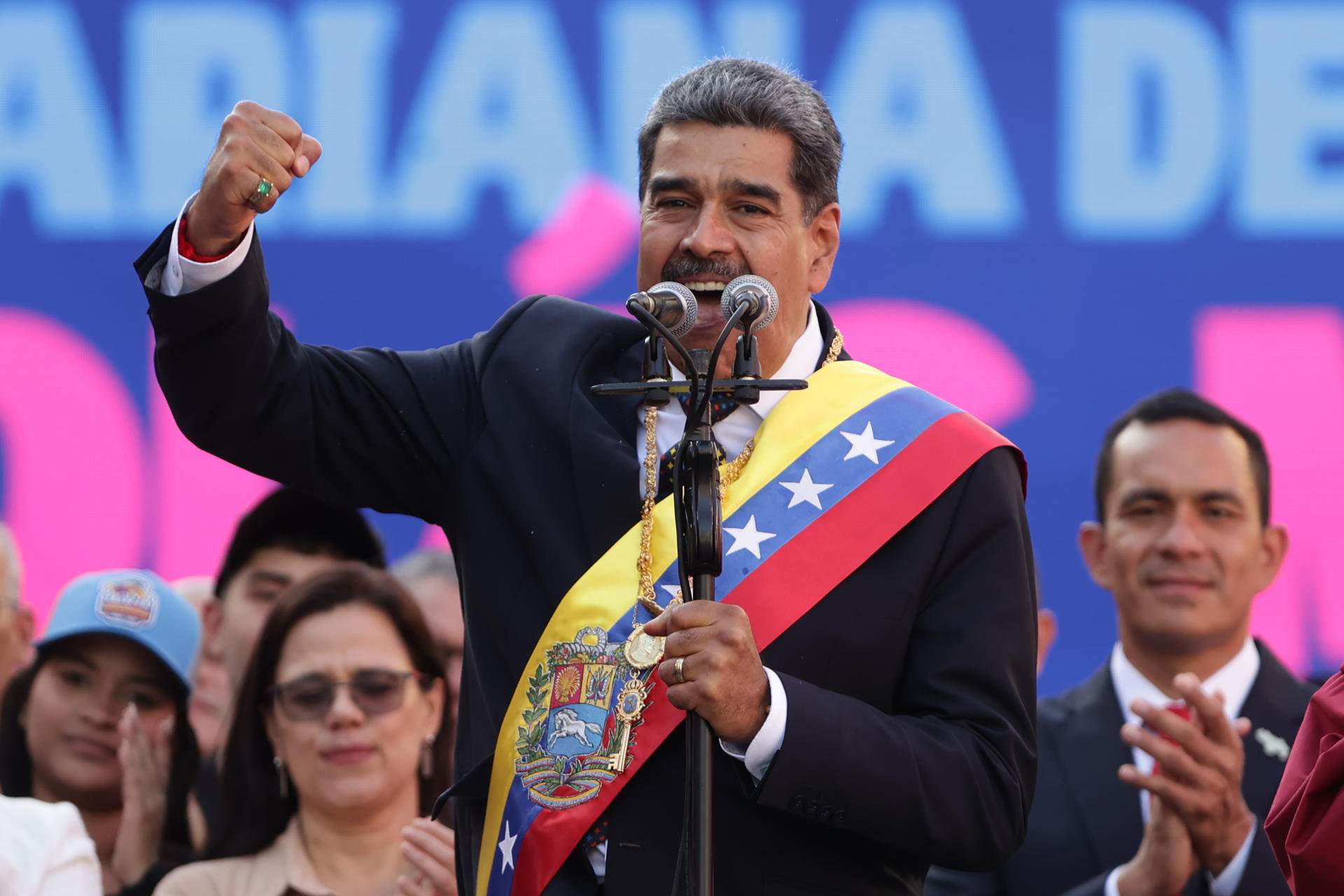 Maduro eleva el to i amenaça: "Veneçuela es prepara amb Cuba i Nicaragua per si hem de prendre les armes"