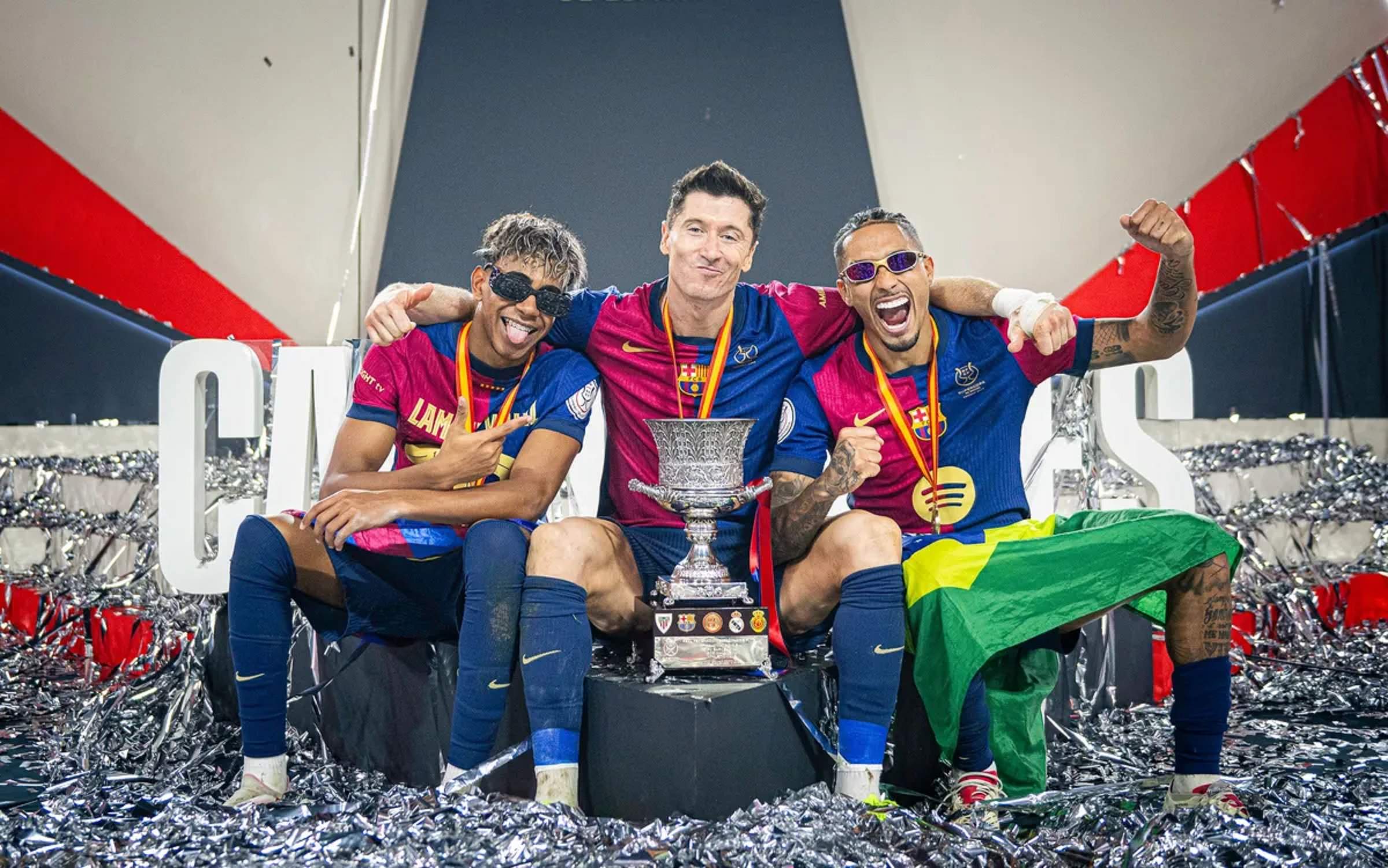 Lamine Yamal, Lewandowski y Raphinha: el tridente que revive tiempos dorados