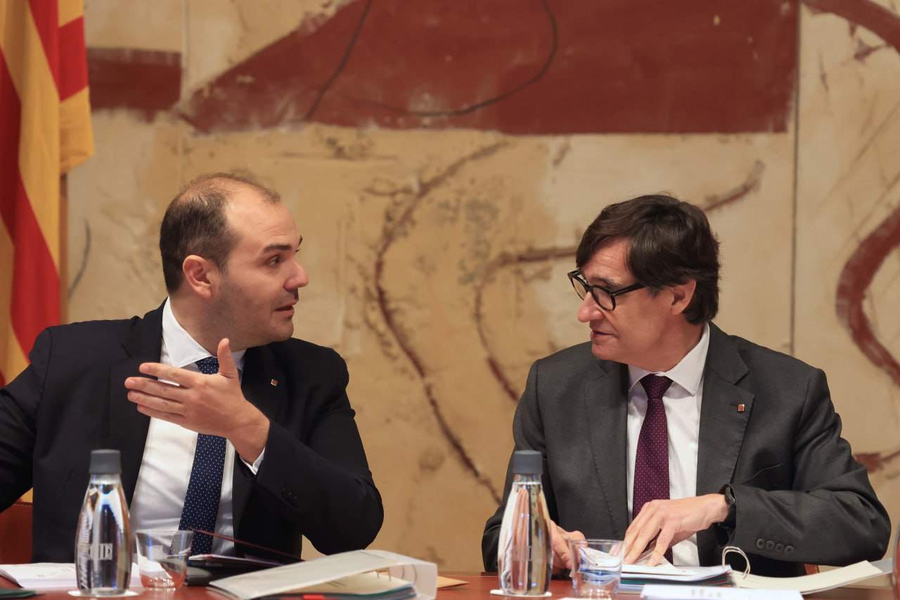 La "guerra contra la burocràcia" del Govern: redissenya 170 tràmits per fer-los més àgils i reduir esperes