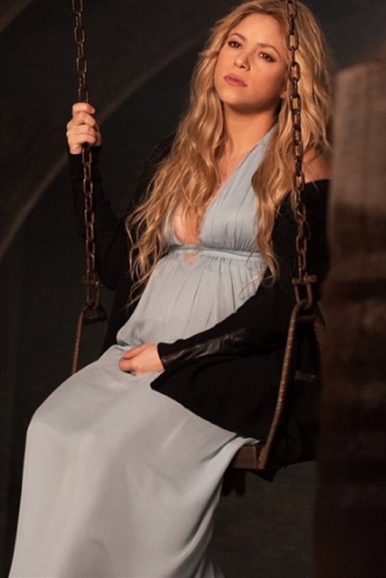 shakira triste instagram shakira triste instagram