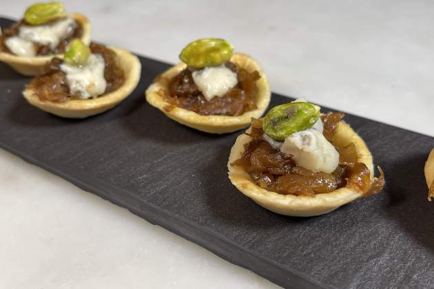 3 platos Ada Parellada con cebolla / Foto: Raquel Sánchez