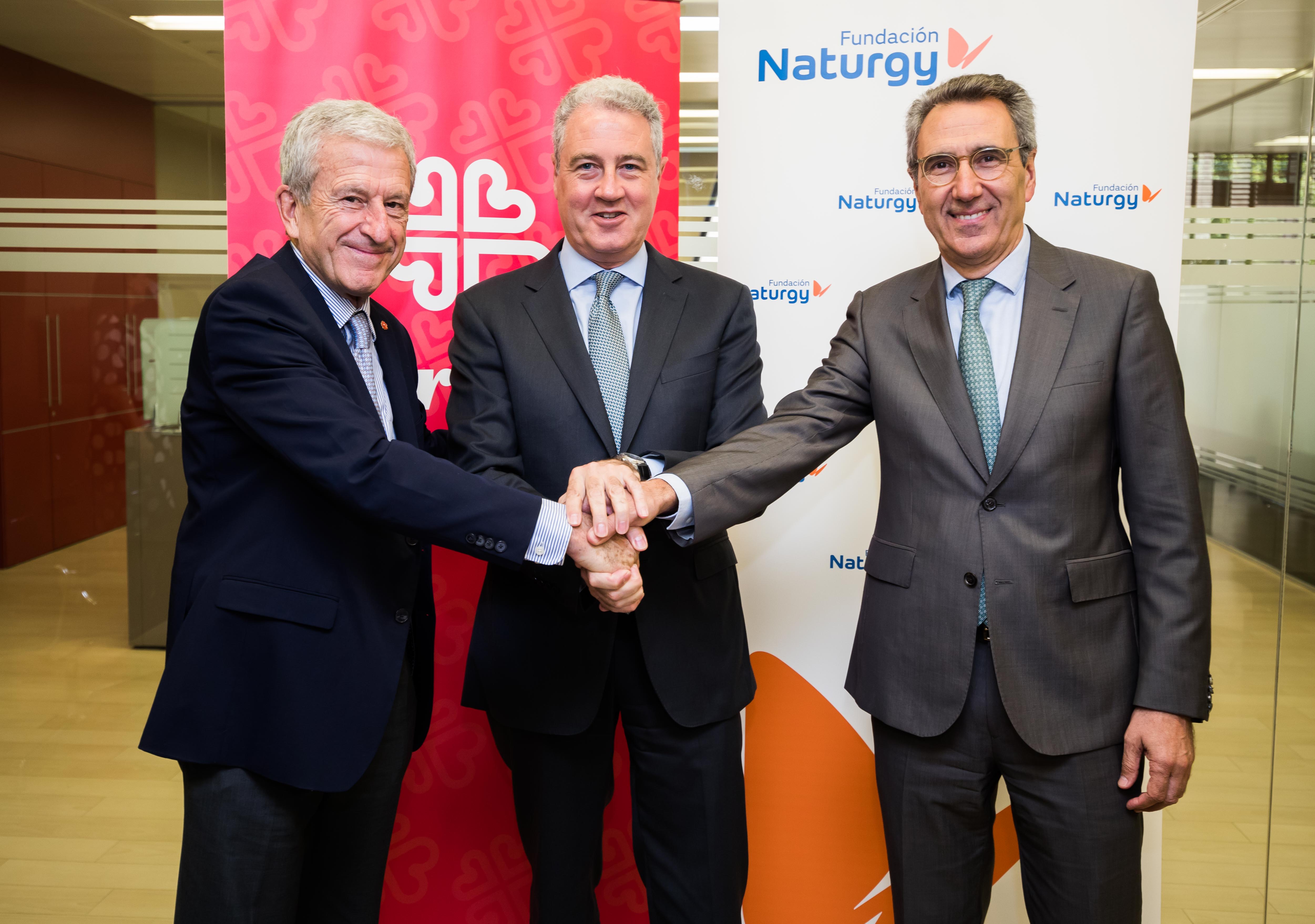 La Fundación Naturgy y Cáritas renuevan su colaboración para combatir la pobreza energética
