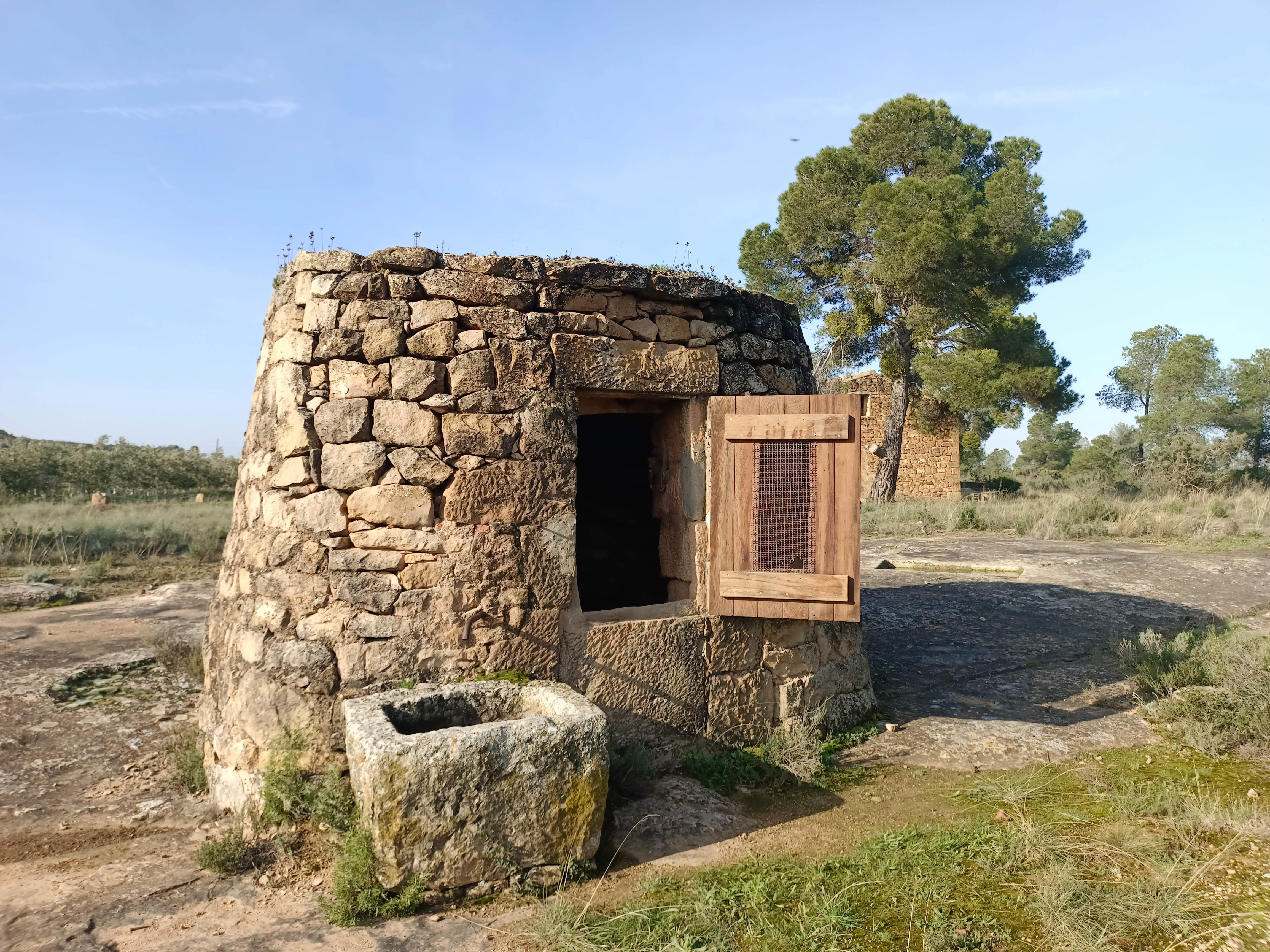 Piedra seca en Torrebesses. Historia, paisaje y gastronomía Piedra seca en Torrebesses. Historia, paisaje y gastronomía