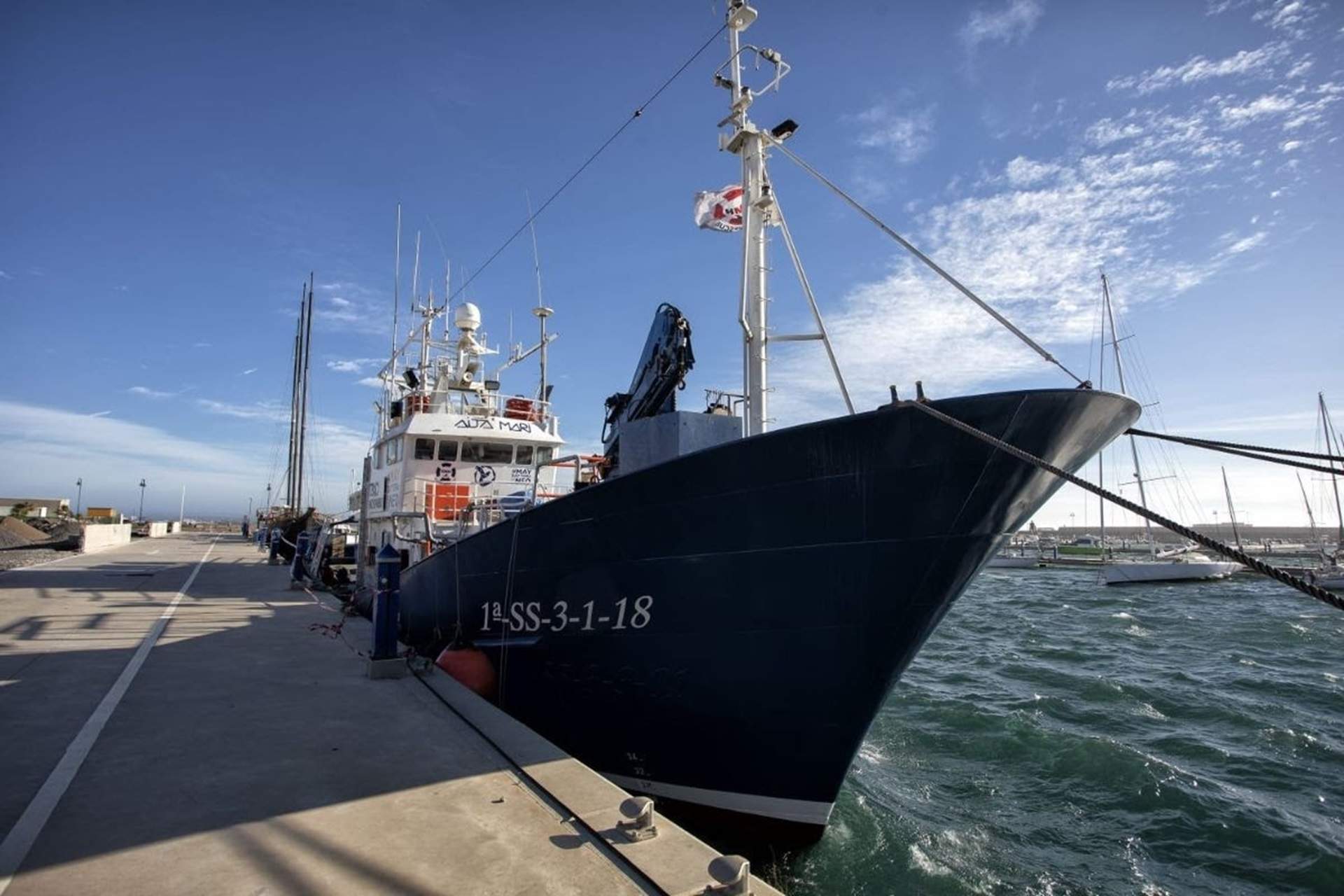 La Comisión Europea denuncia que Mazón cobra tasas a los barcos de rescate humanitario en València