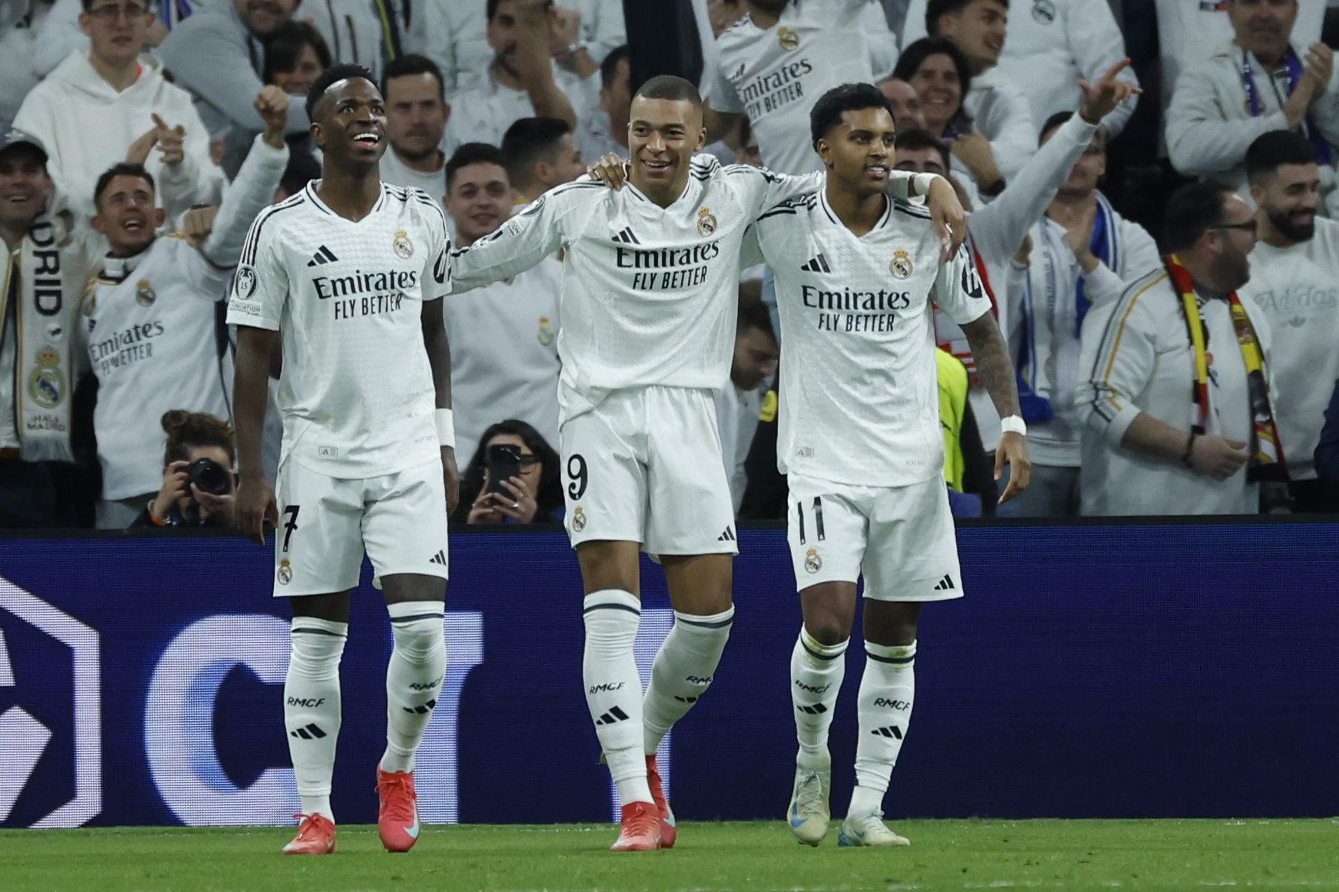 Los penaltis, las tarjetas y la ayuda del VAR evidencian la goleada del Real Madrid a Barça y Atlético