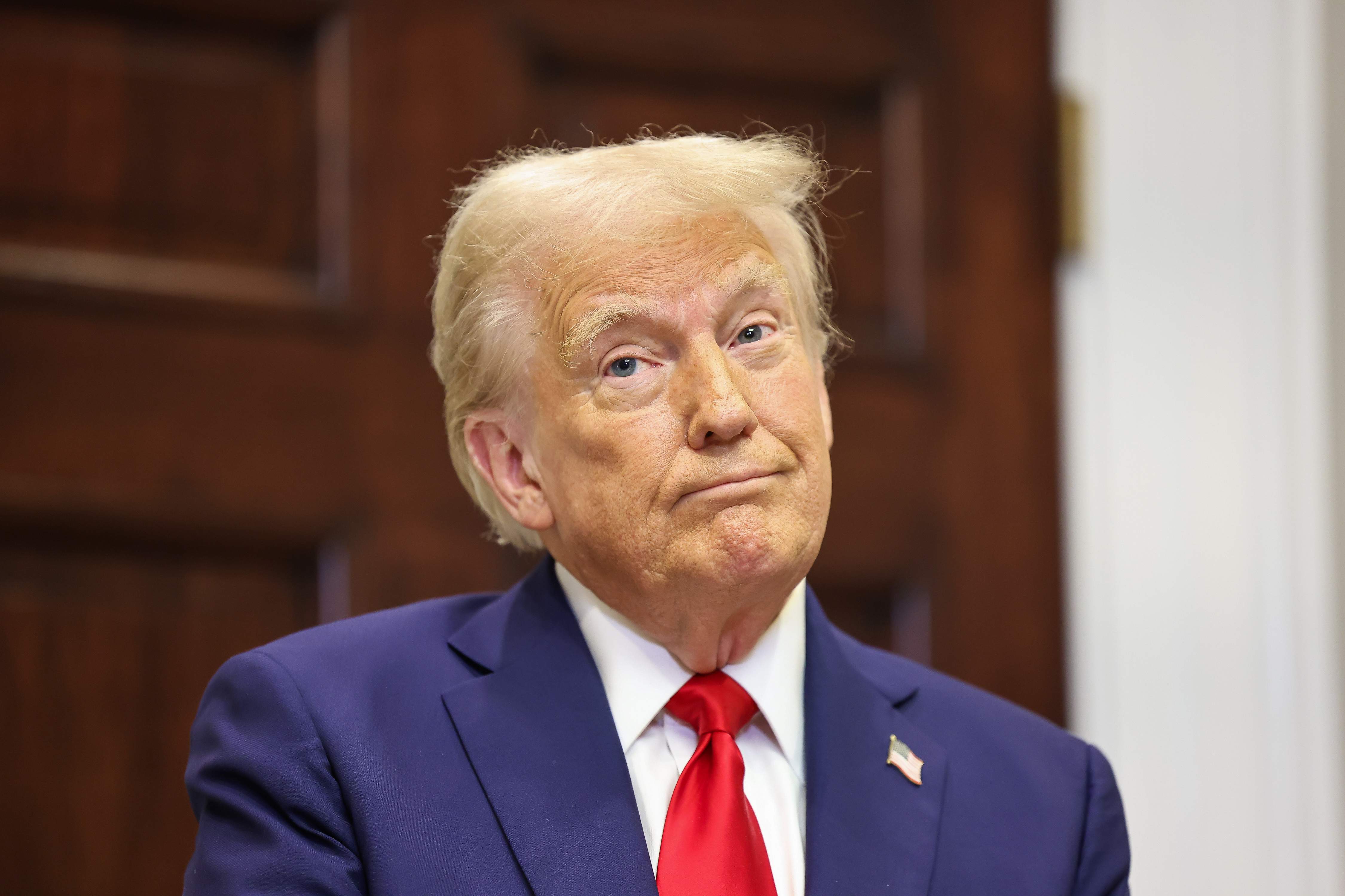 Trump associa l'accident a la contractació de controladors aeris "discapacitats" per culpa de Biden