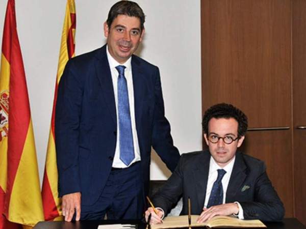 Firma de la fusión de Fluidra con Zodiac Firma de la fusión de Fluidra con Zodiac