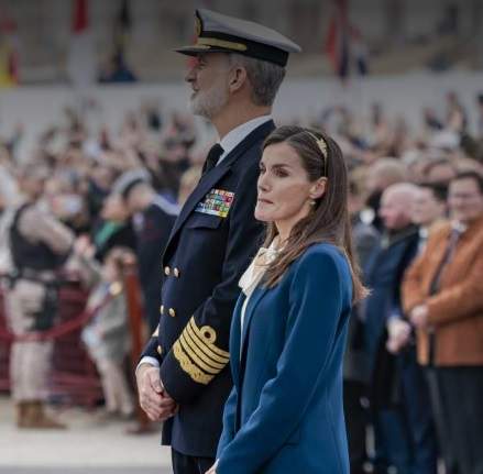 Letícia plorant mentre acomiadava la seva filla GTRES Letícia plorant mentre acomiadava la seva filla GTRES