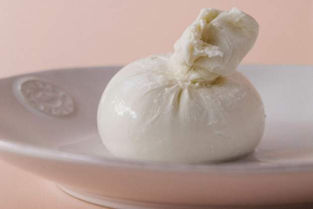 Burrata, un icono de la cocina italiana / Foto: Unsplash Burrata, un icono de la cocina italiana / Foto: Unsplash
