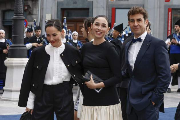 Maria Serrat, Candela Serrat y Daniel Muriel / GTRES Maria Serrat, Candela Serrat y Daniel Muriel / GTRES