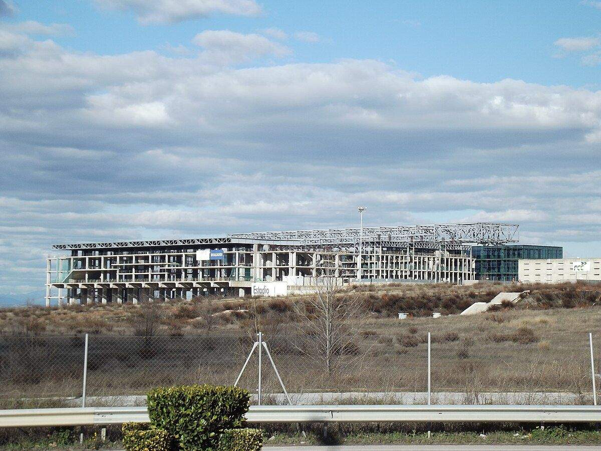 Dar nueva vida al Centro Acuático con un proyecto "icónico y multifuncional"