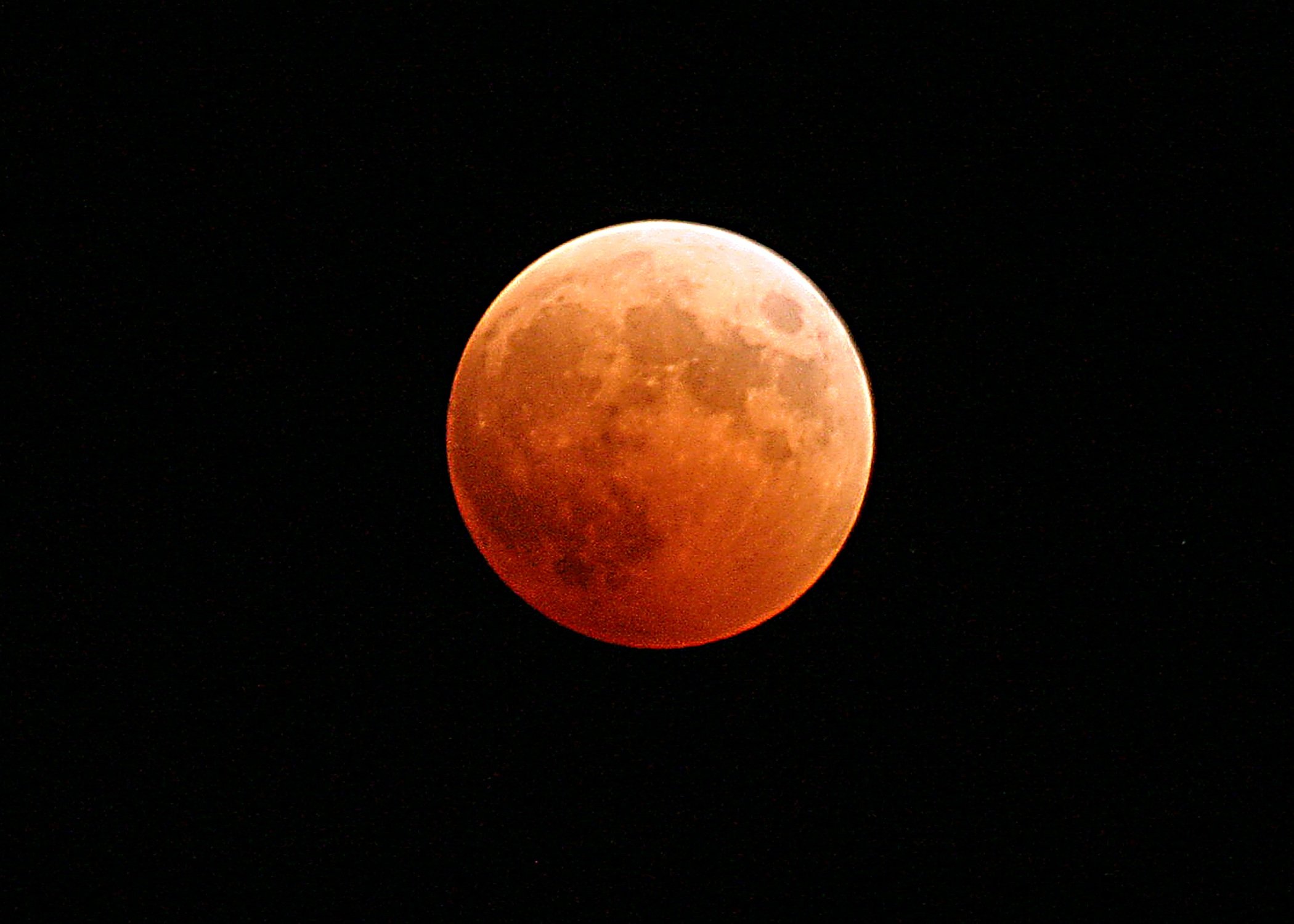 Todo lo que debes saber sobre el eclipse penumbral de luna del viernes