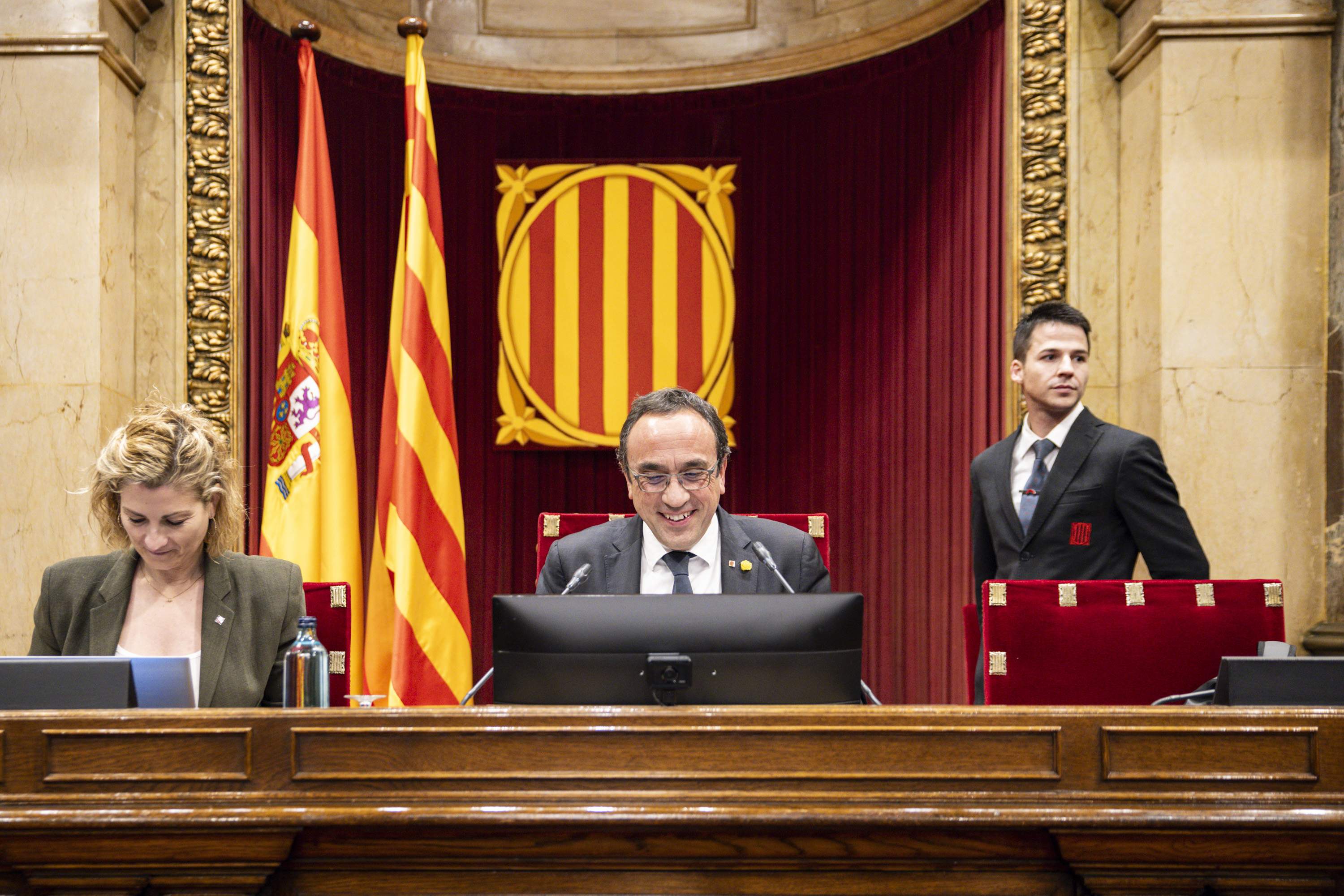Rull responde en catalán a una airada misiva de la presidenta de las Corts Valencianes sobre la lengua