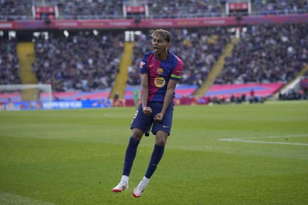 Lamine Yamal celebra durante el Barça - Alavés / Foto: EFE Lamine Yamal celebra durante el Barça - Alavés / Foto: EFE