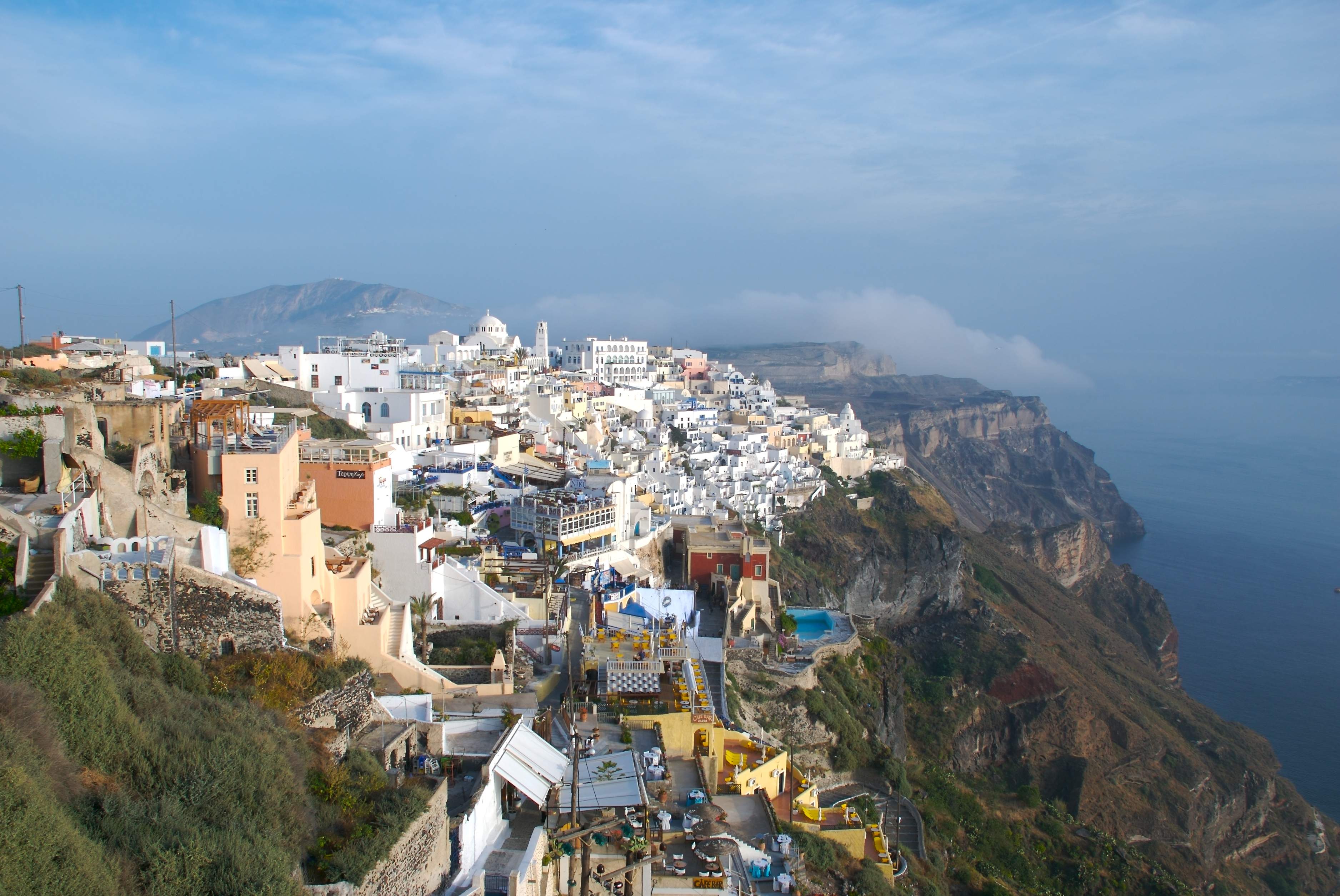 Alerta en Grecia: centenares de terremotos sacuden Santorini y Amorgos