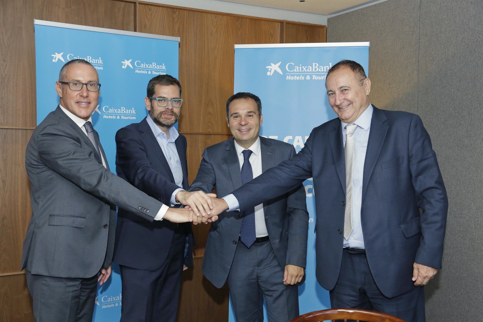 CaixaBank y Esadecreapolis crearán un Observatorio de Innovación Turística