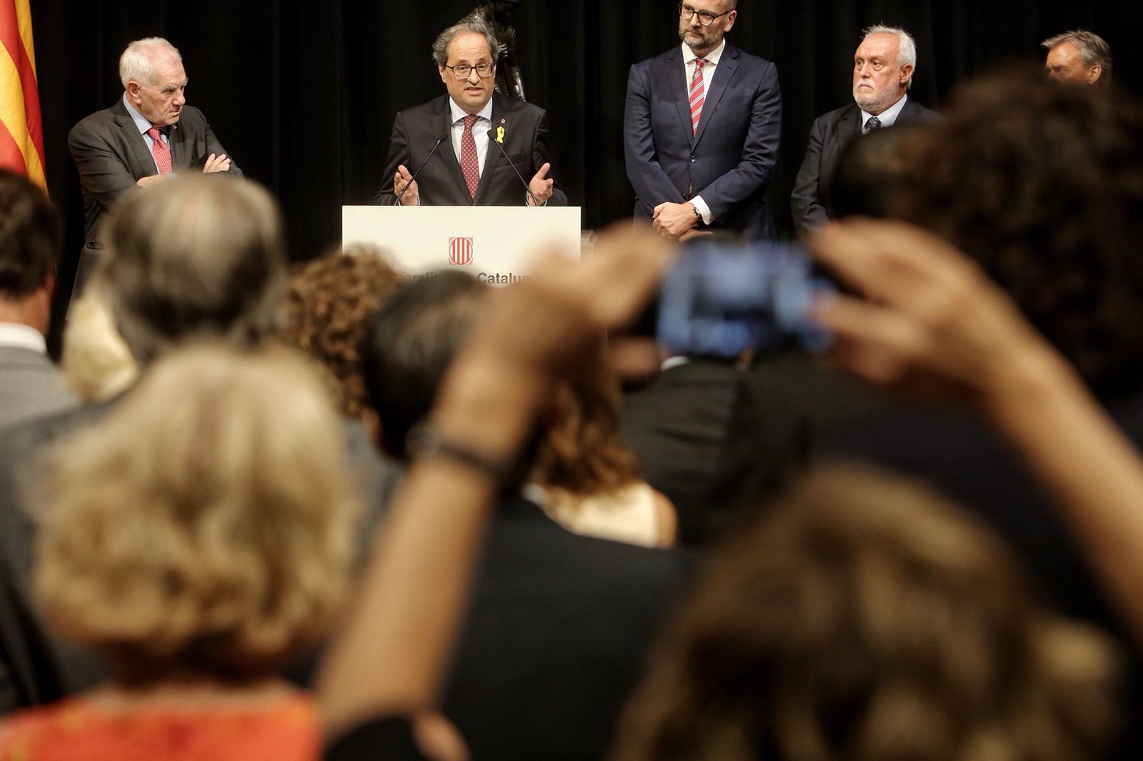 Torra carga contra el Estado ante el cuerpo consular y avisa que no renuncia a la autodeterminación