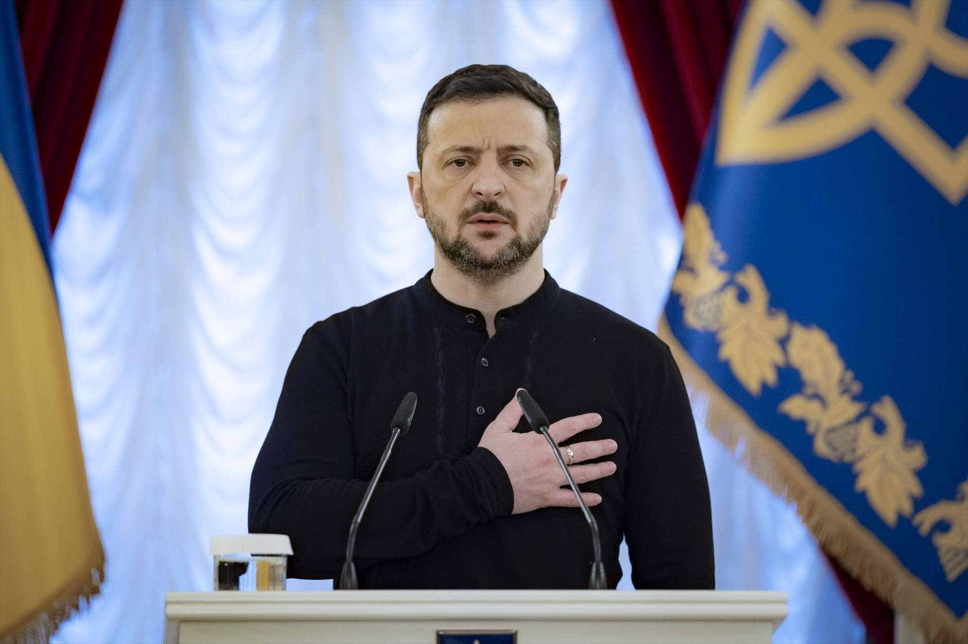 Zelenski, abierto a negociar cara a cara con Putin si es la única manera de "traer la paz" a Ucrania