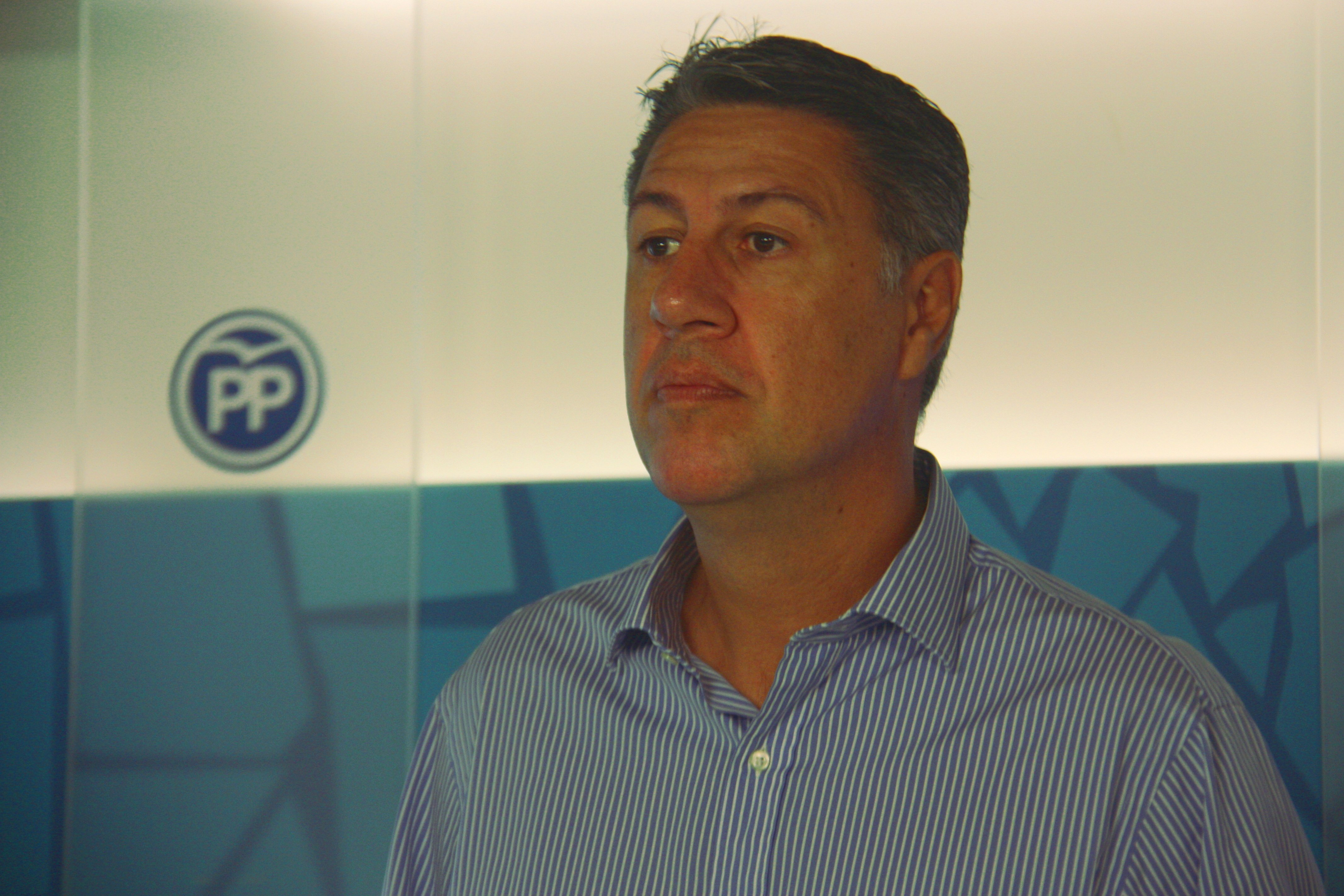 Albiol impulsarà una campanya per exigir la retirada d'estelades de l'espai públic