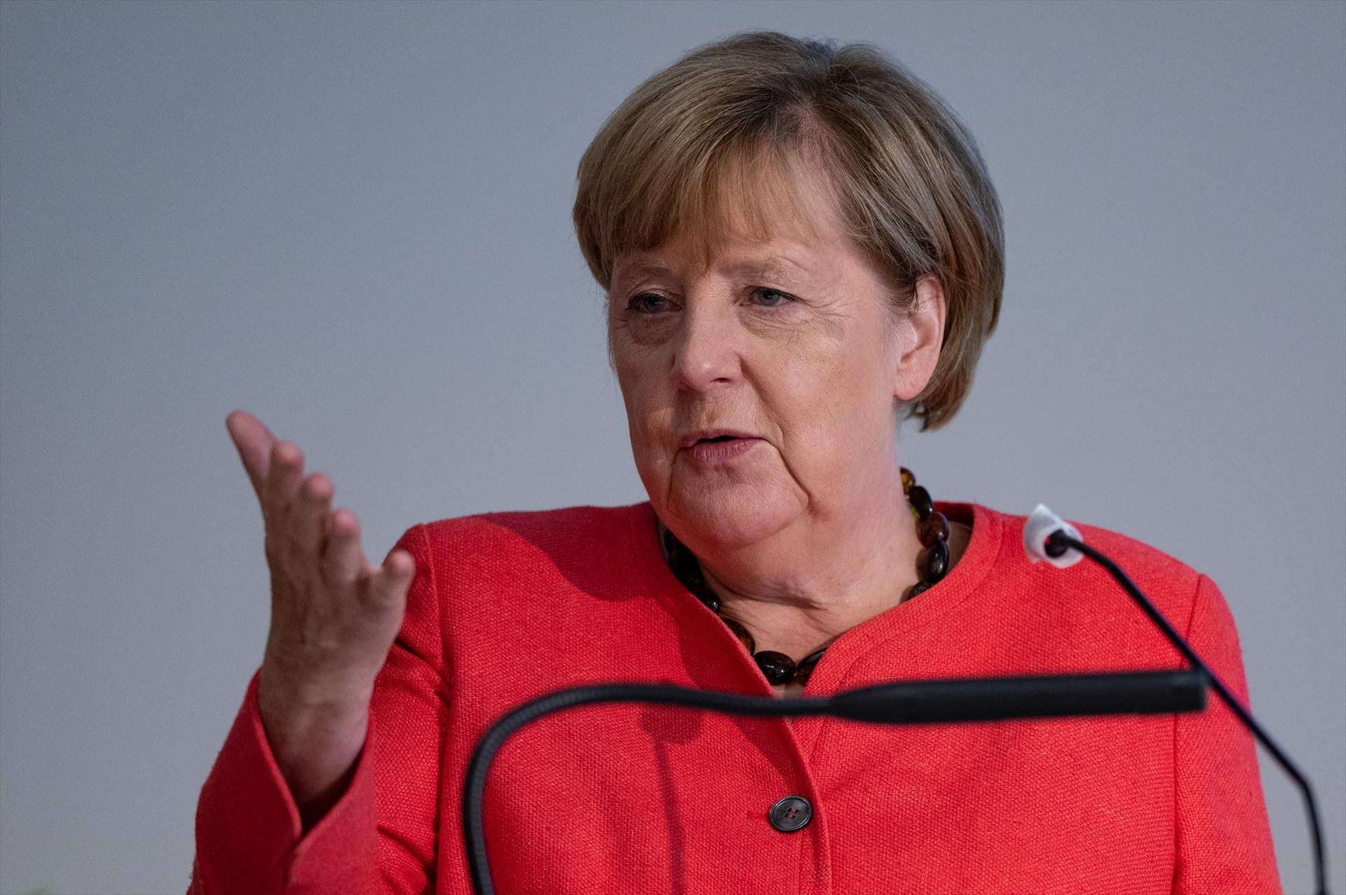 Merkel se mantiene firme: vuelve a atacar al líder de la CDU por la inmigración