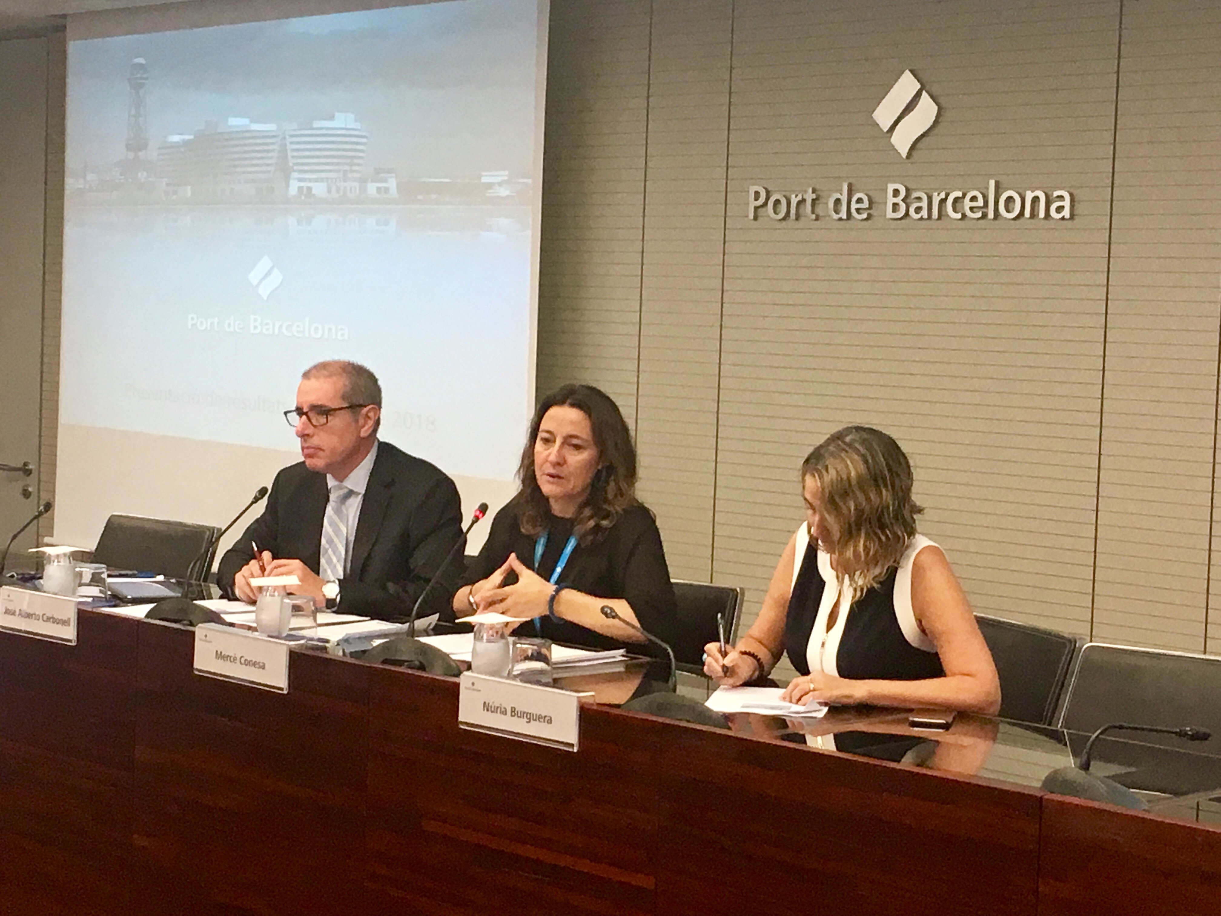 El Puerto de Barcelona cierra su mejor semestre de la historia