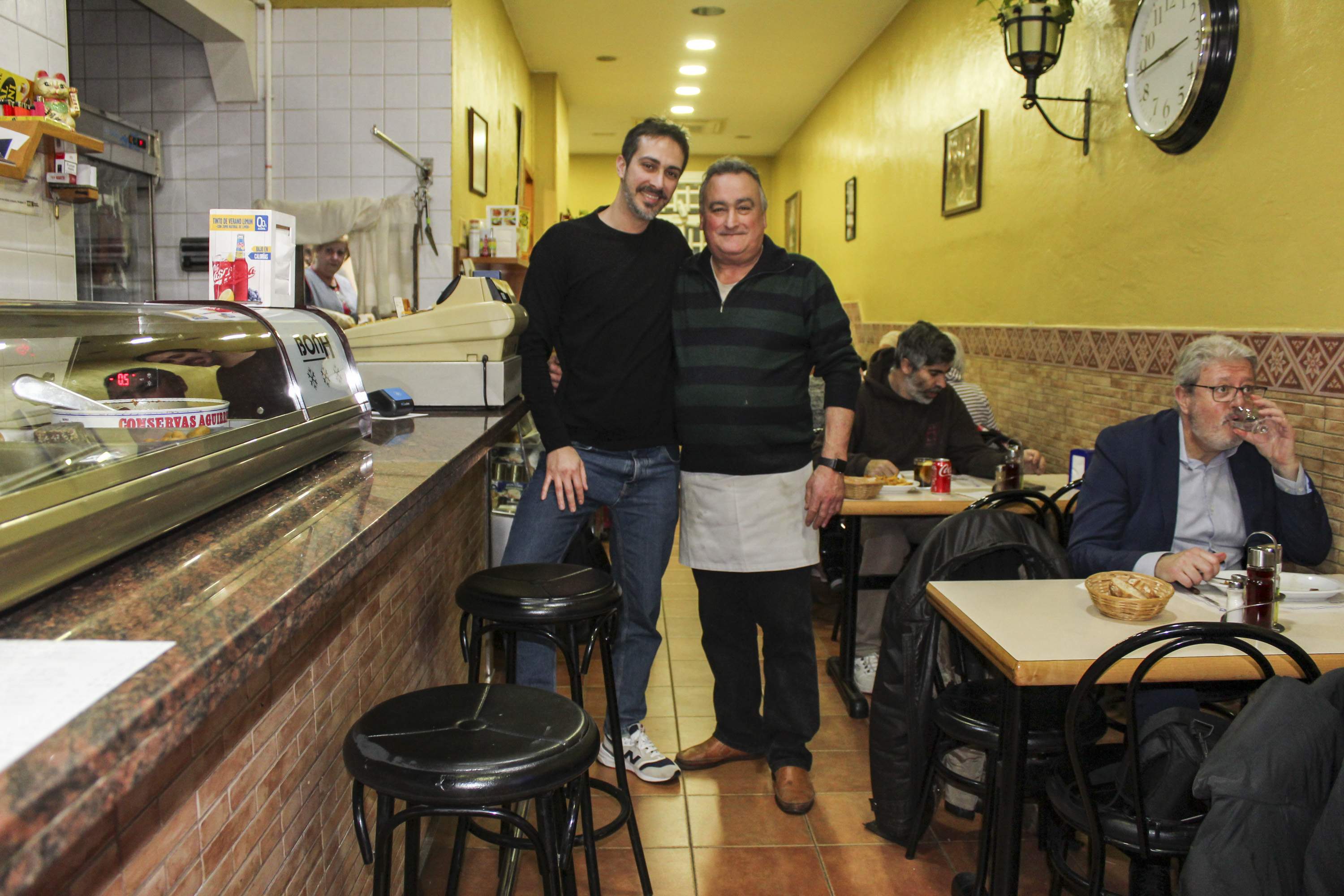El bar de siempre que alegra a los vecinos de Sant Antoni con su cocina tradicional y a buen precio