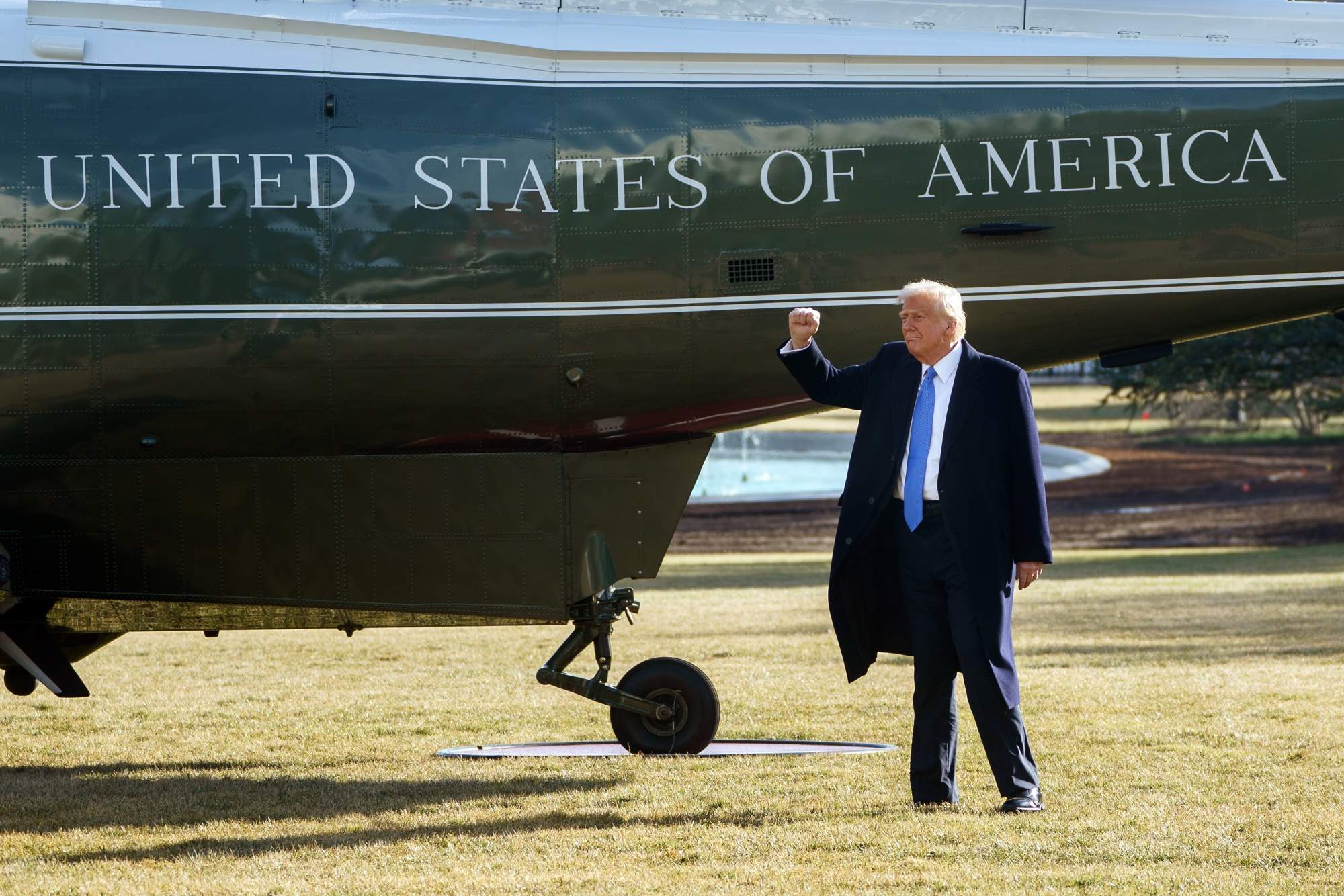 Trump impone aranceles del 25% al acero y al aluminio "para todos los países"
