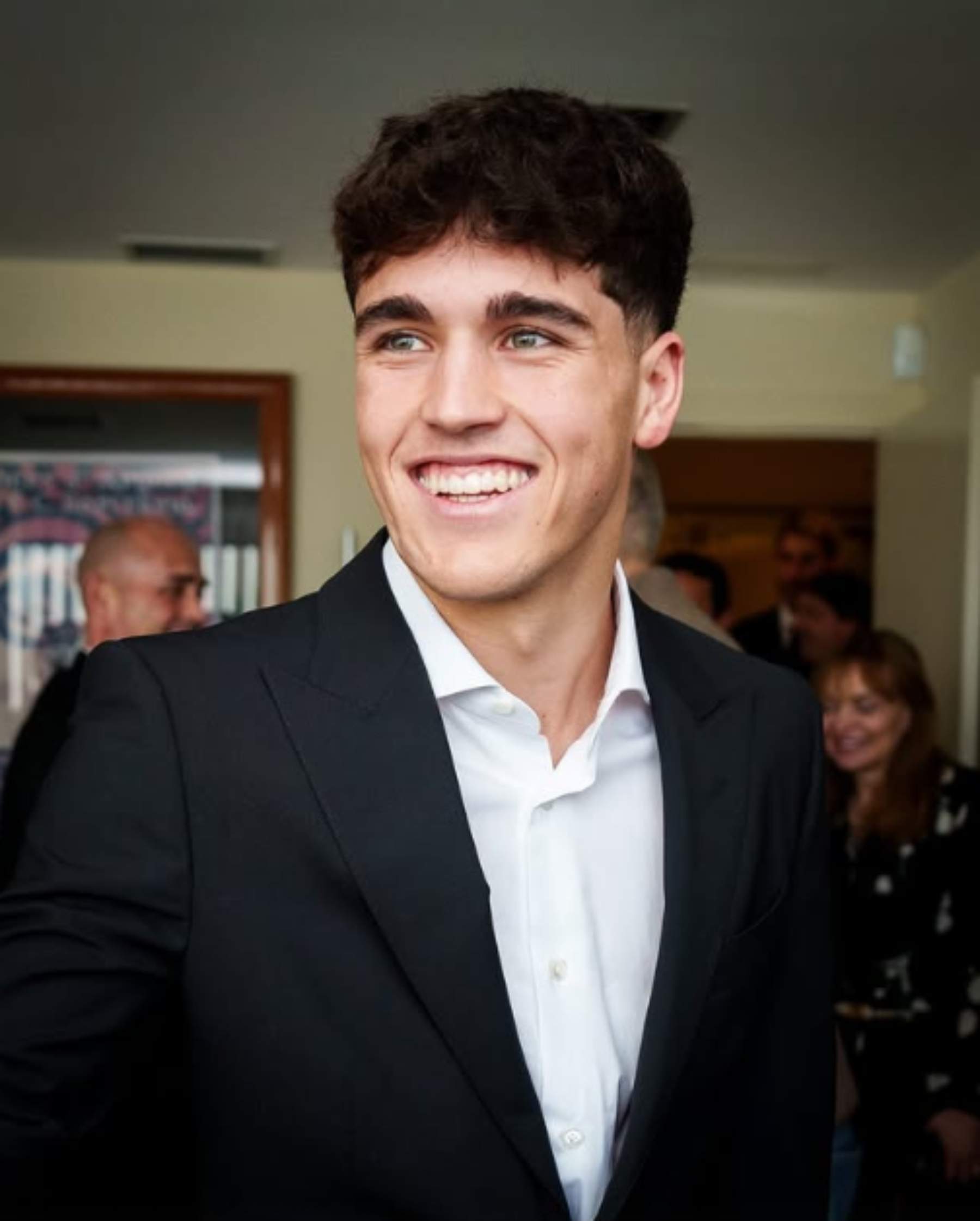 Es el nuevo Cubarsí y estará jugando para Flick antes de lo pensado