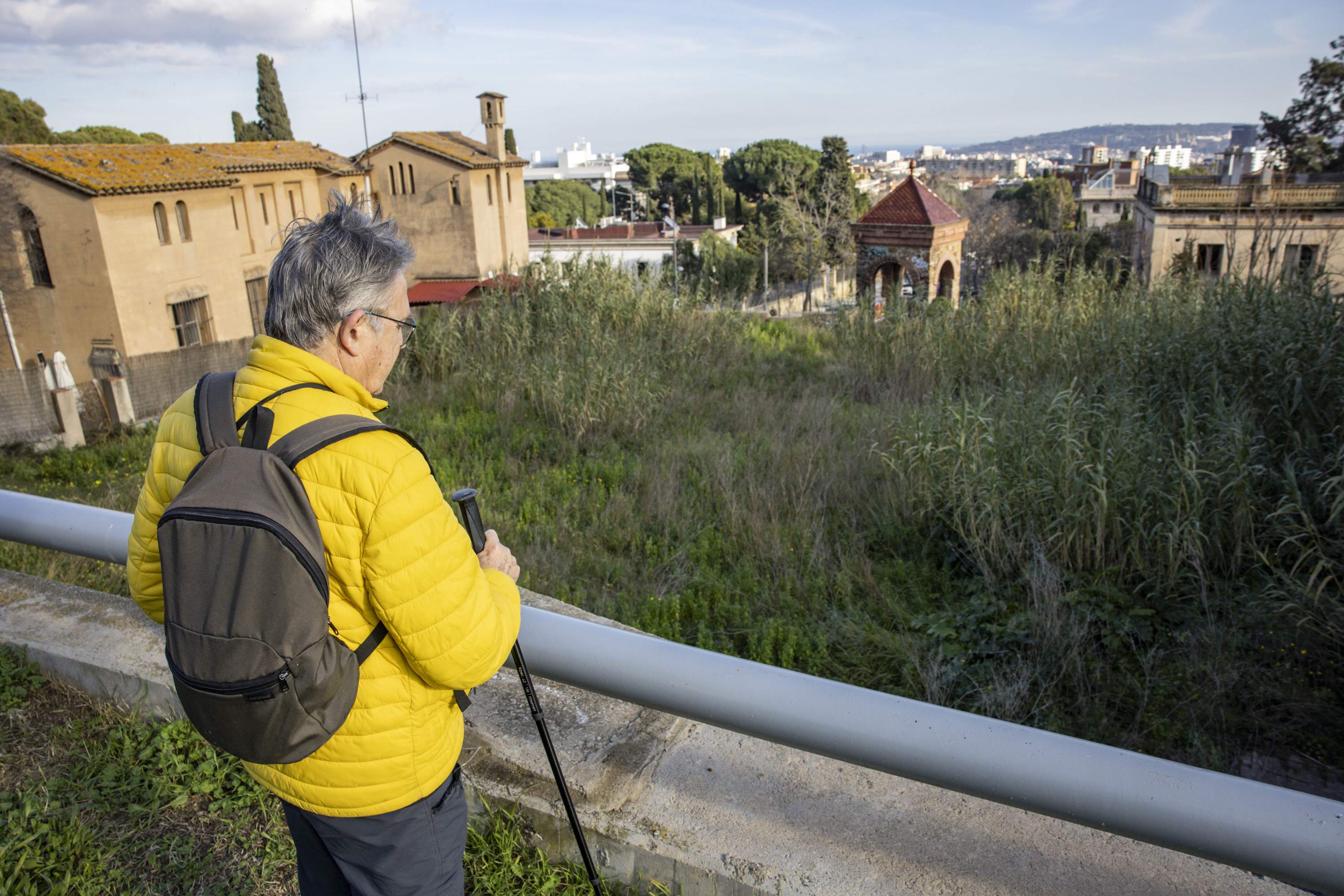 El antiguo huerto del parque de l'Oreneta de Sarrià, amenazado por la instalación de barracones