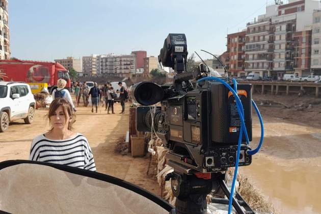 nuria bacardit dana periodista tv3 catarroja nuria bacardit dana periodista tv3 catarroja