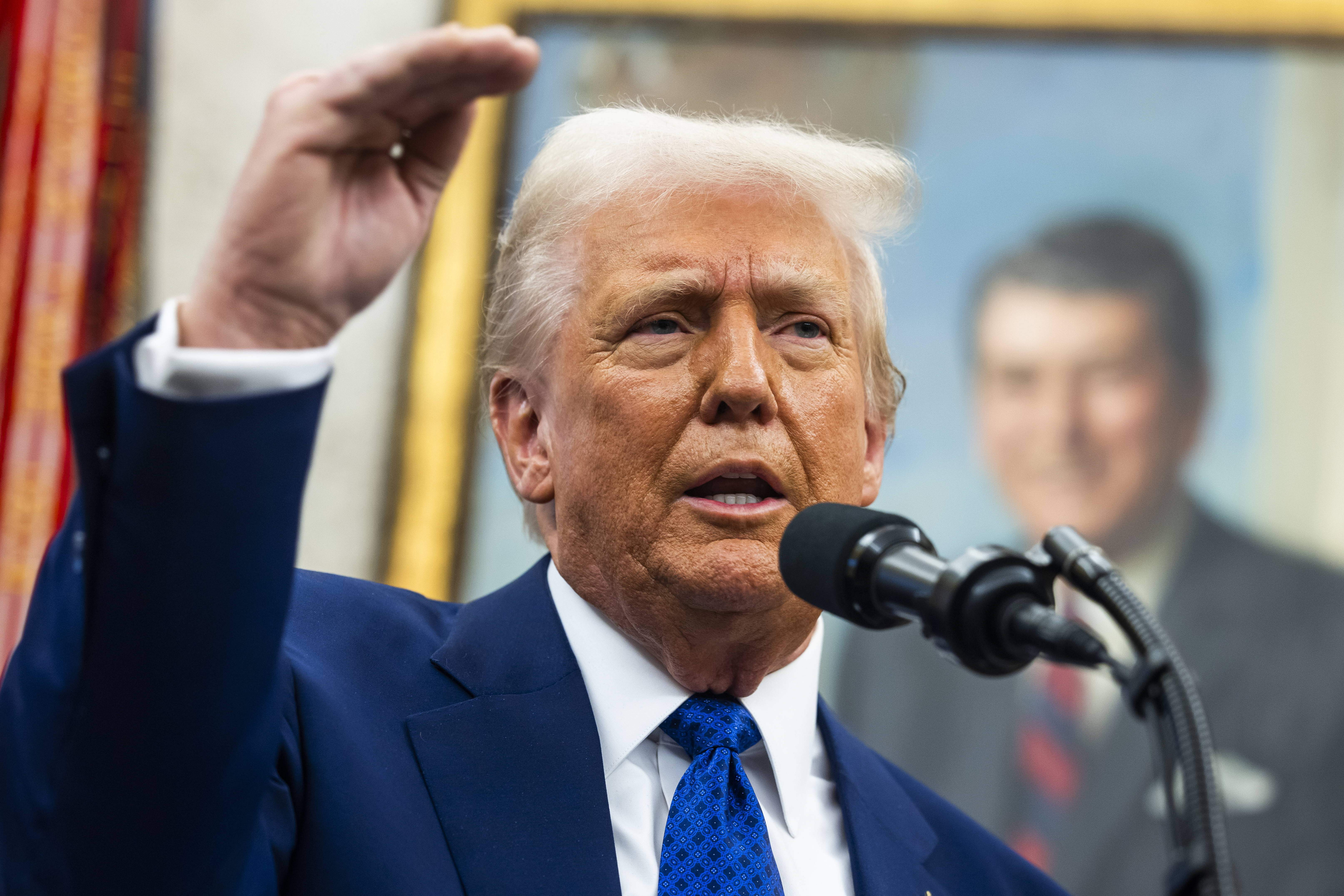 Trump no cierra la puerta al despliegue de tropas de paz europeas en Ucrania