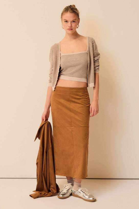 Falda midi efecto ante Falda midi efecto ante