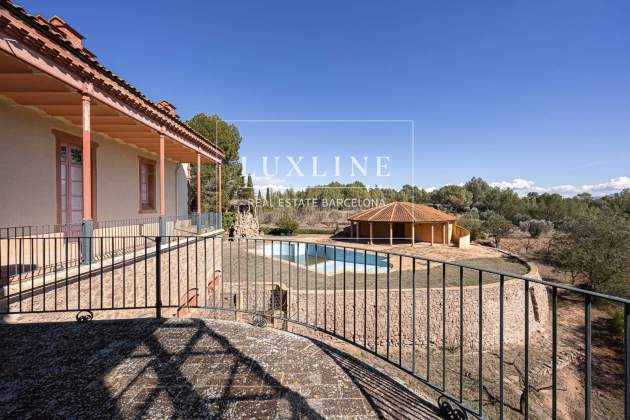 Mas Morera, casa Rauw Alejandro y Rosalía Manresa Foto Luxline Barcelona Mas Morera, casa Rauw Alejandro y Rosalía Manresa Foto Luxline Barcelona