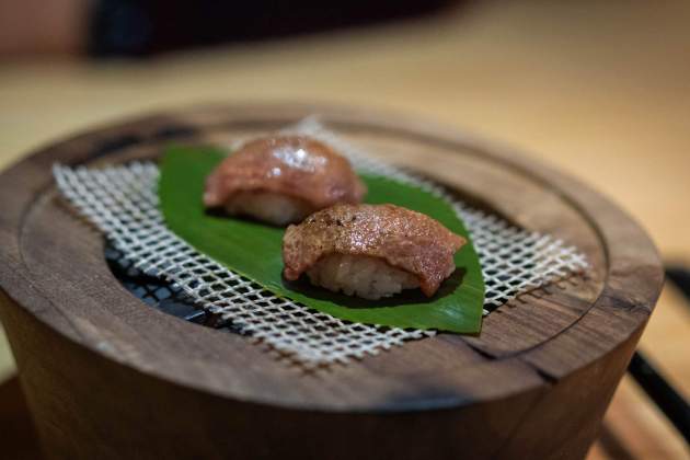 Los nigiris de lomo bajo de wagyu de Ito Ranch A5 / Foto: Marta Garreta Los nigiris de lomo bajo de wagyu de Ito Ranch A5 / Foto: Marta Garreta