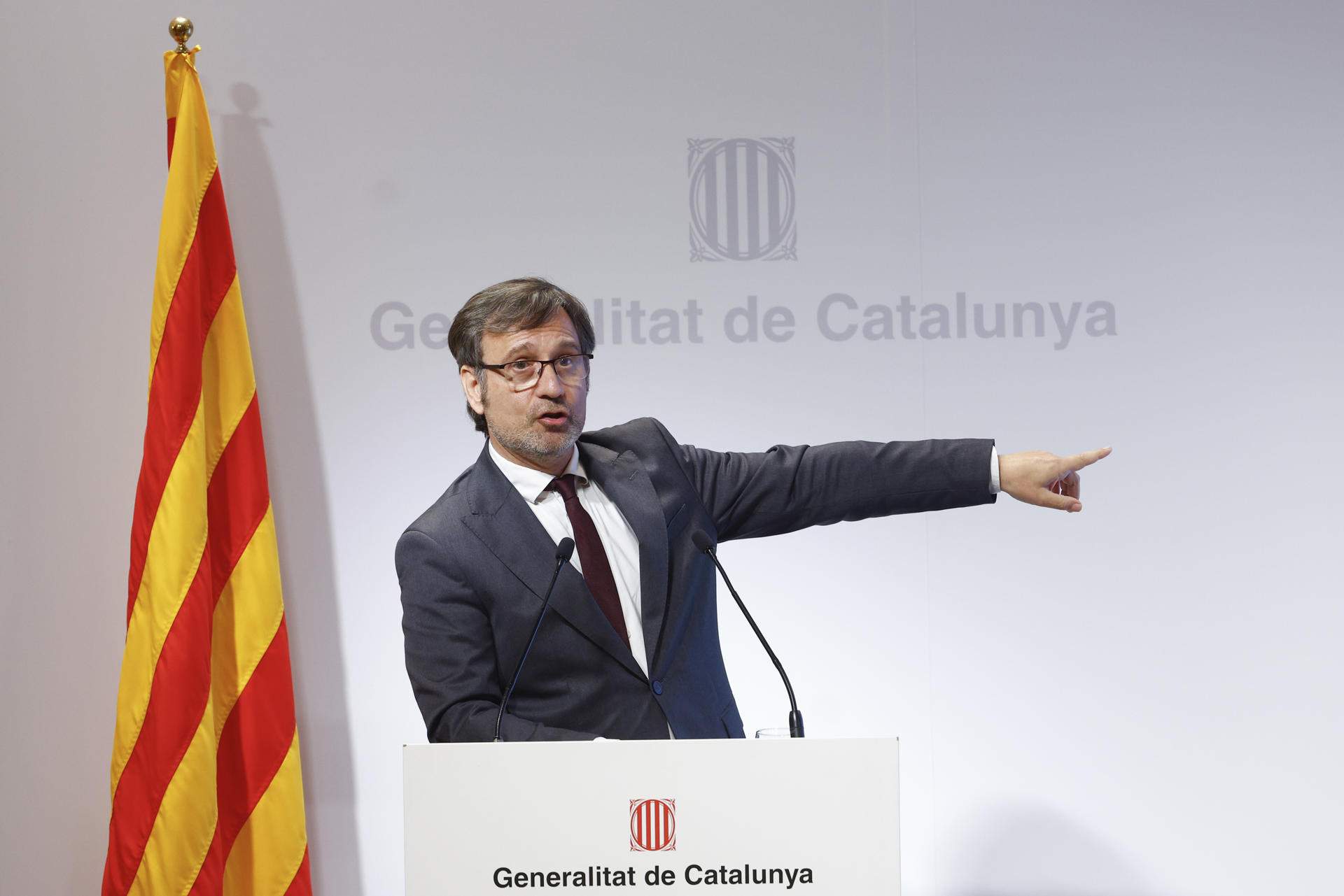 El Govern es compromet a destinar 8,8 milions a ampliar les places per aprendre català
