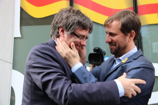 Puigdemont Comin retrobada Brussel·les - ACN Puigdemont Comin retrobada Brussel·les - ACN