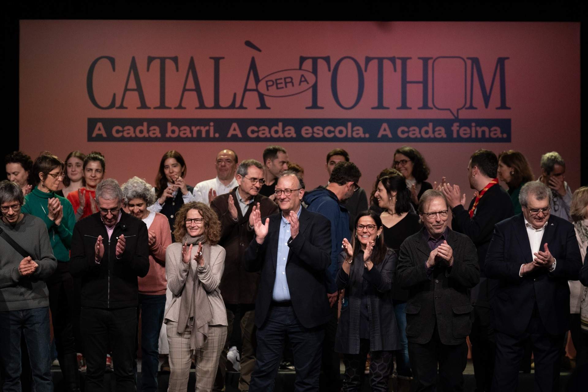 La societat civil passa a l'ofensiva per universalitzar l'accés al català davant les preocupants dades d'ús