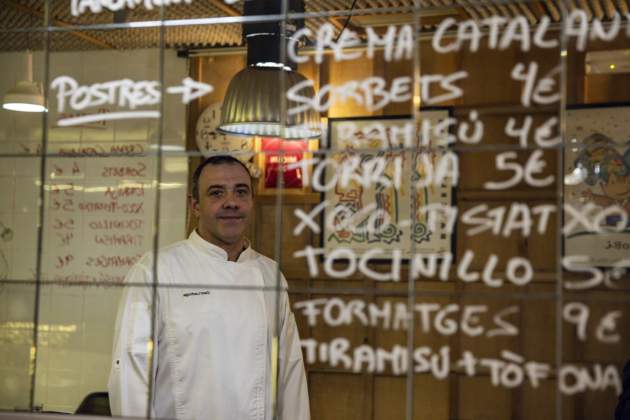 restaurando bardeni / Foto: Carlos Baglietto restaurando bardeni / Foto: Carlos Baglietto