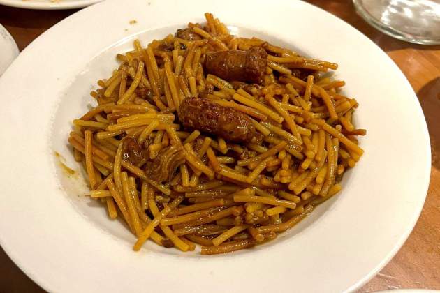 Fideos en la cazuela Colmado Wilmot Foto Emma Lleva|Trae Fideos en la cazuela Colmado Wilmot Foto Emma Lleva|Trae