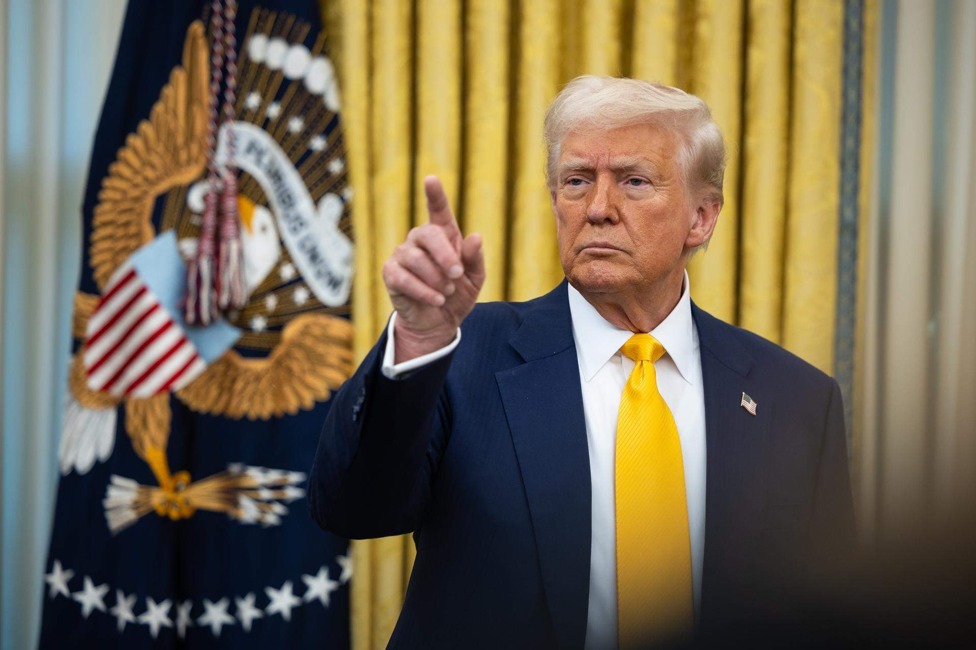 Els pròxims iPhone podrien multiplicar el seu preu aquest any i hi ha un clar responsable: Donald Trump