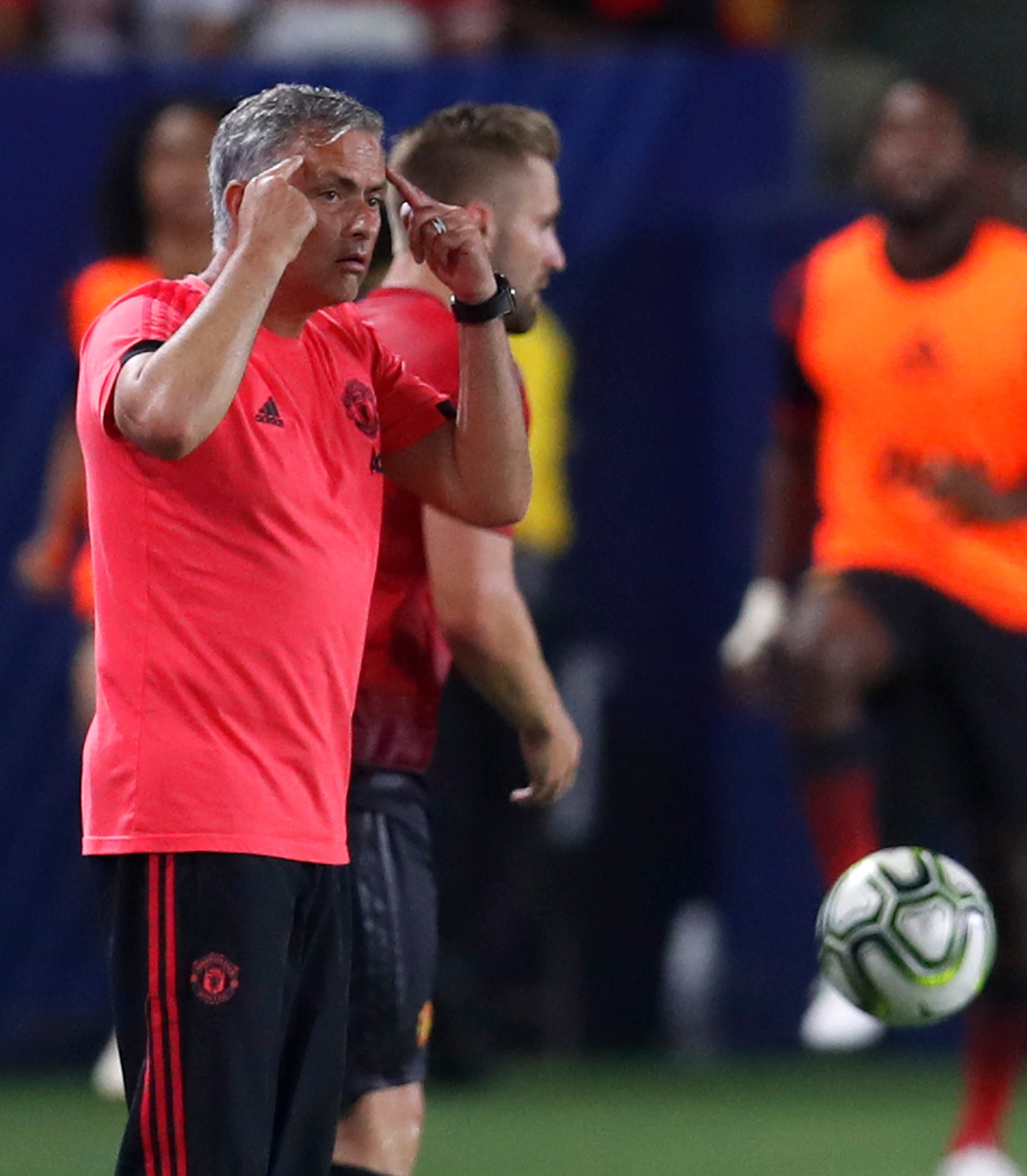 Mourinho, después de caer goleado: "No hubiera gastado mi dinero para ver este partido"
