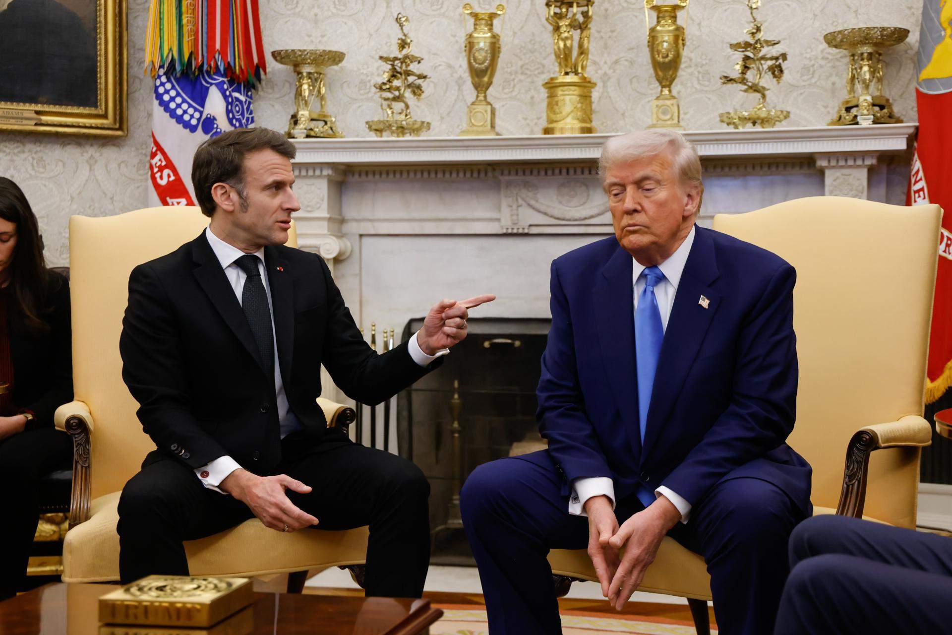 Macron llama a combatir los aranceles de Trump suspendiendo los proyectos de inversión en EE.UU.