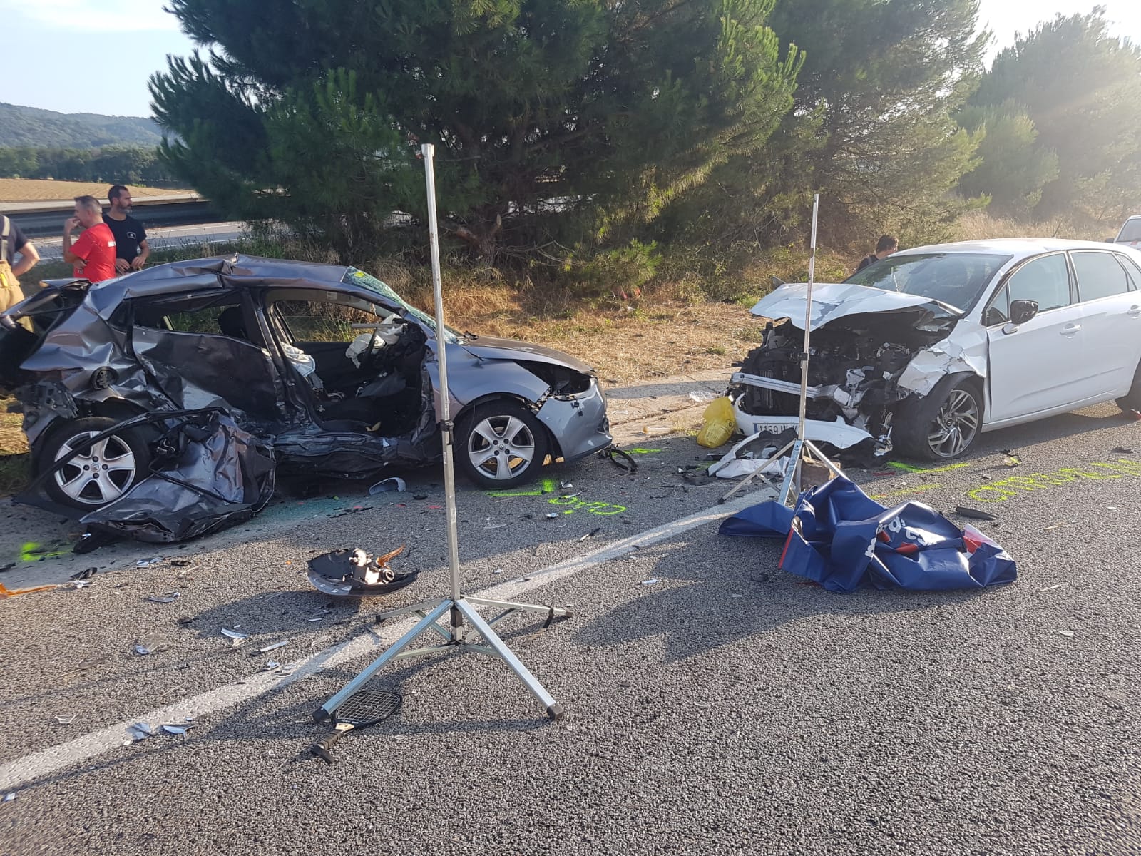 Un mort i sis ferits, un d'ells crític, en un accident a Llinars del Vallès