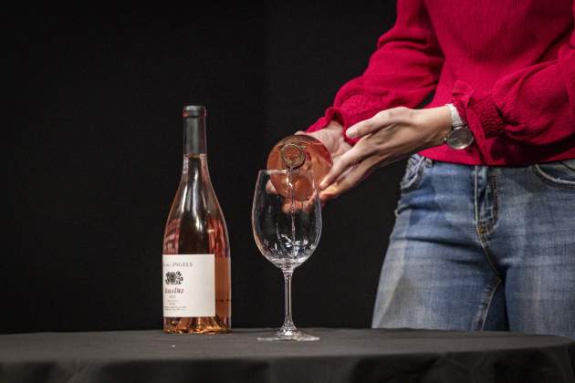 Nova col·laboradora Vins, LAURA SERRANO la gourmeteria / Foto: Carlos Baglietto Nova col·laboradora Vins, LAURA SERRANO la gourmeteria / Foto: Carlos Baglietto
