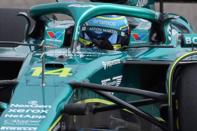 Fernando Alonso tests Bahrain Fernando Alonso tests Bahrain