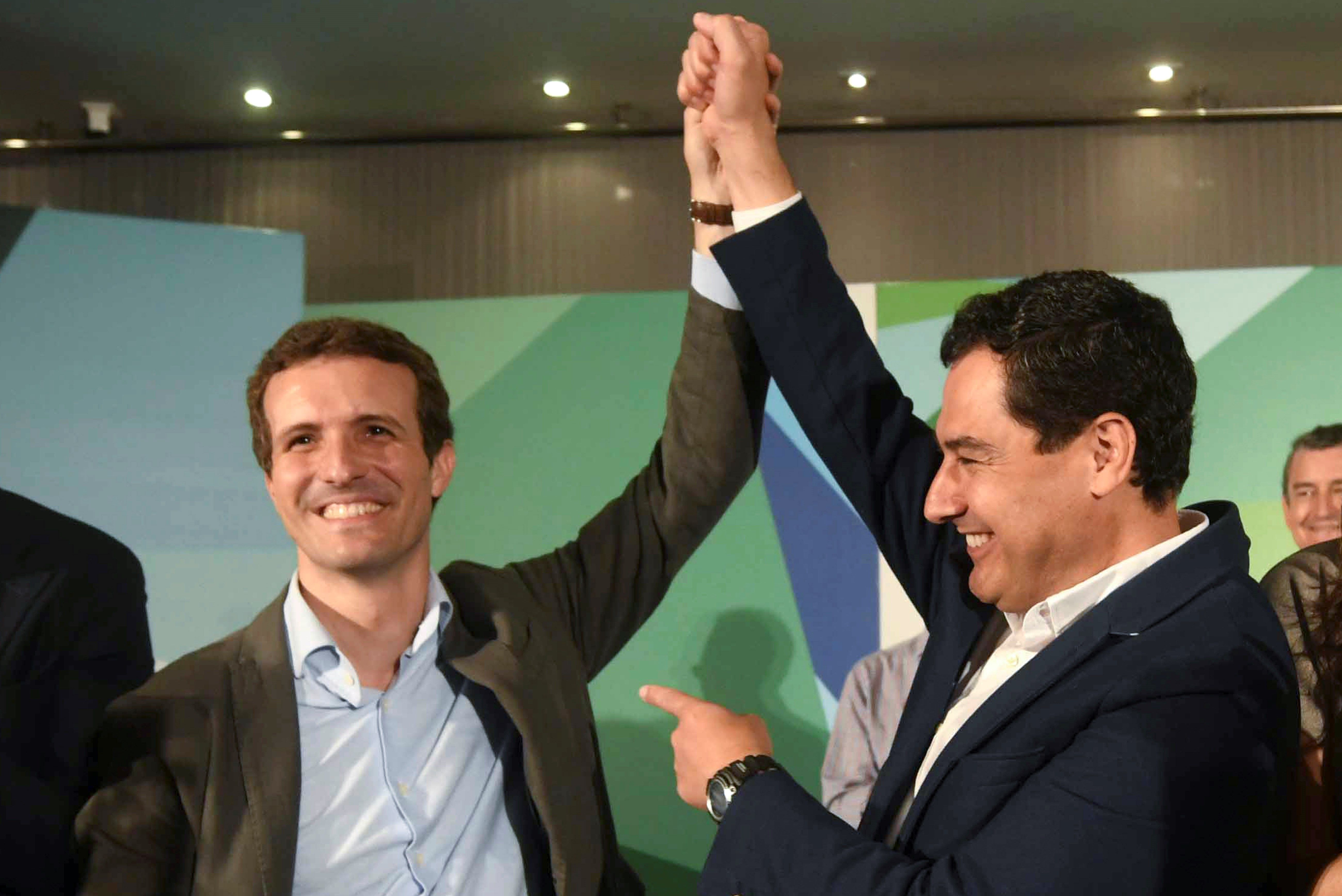 Casado plagió contenido de la web del Congreso para una publicación del PP