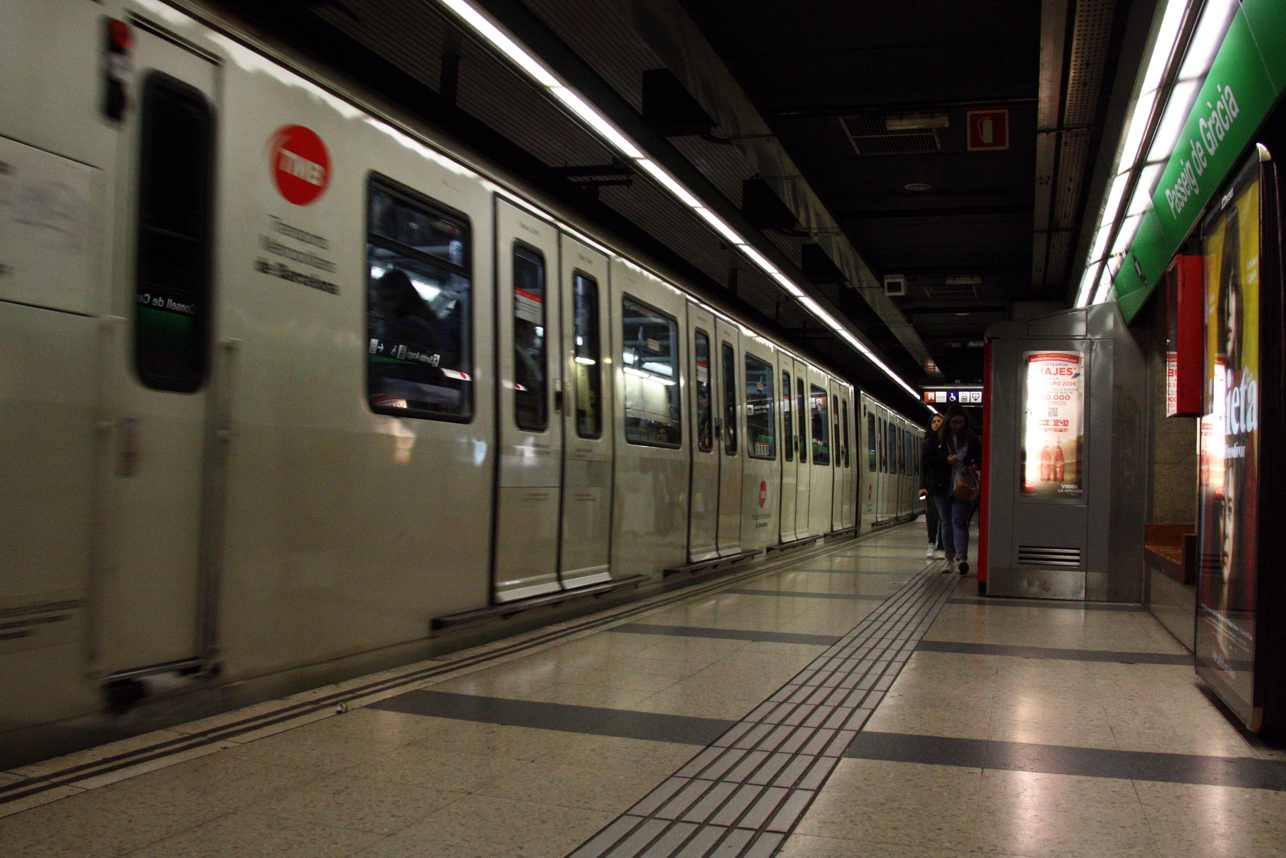 Evangelistas de origen alemán provocan el pánico en el metro de València